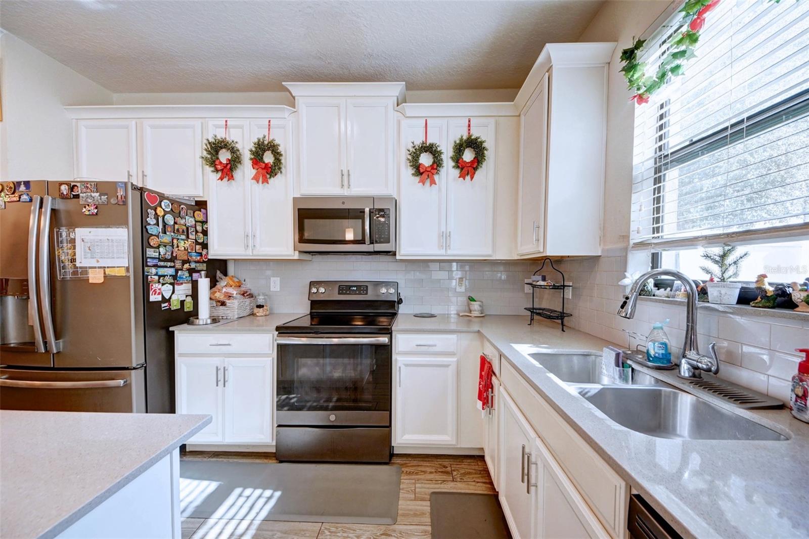 Image 12 of 41 For 8506 Wingfoot Road