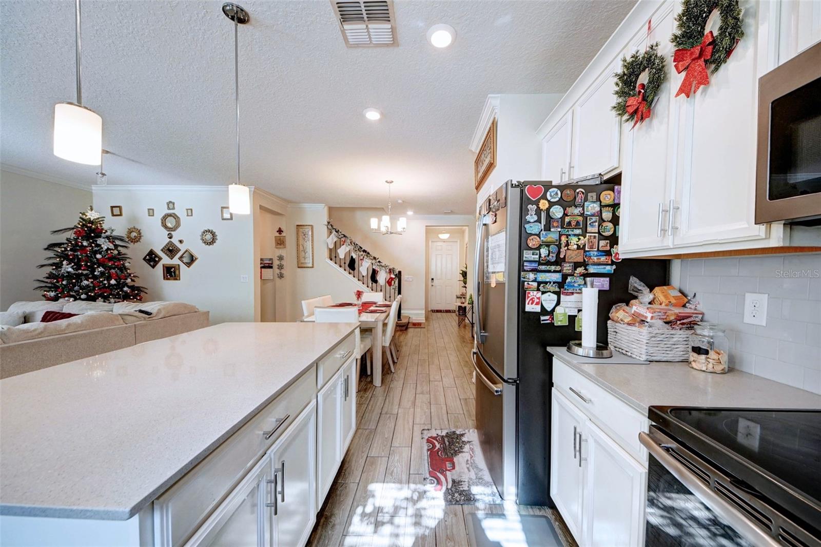 Image 14 of 41 For 8506 Wingfoot Road