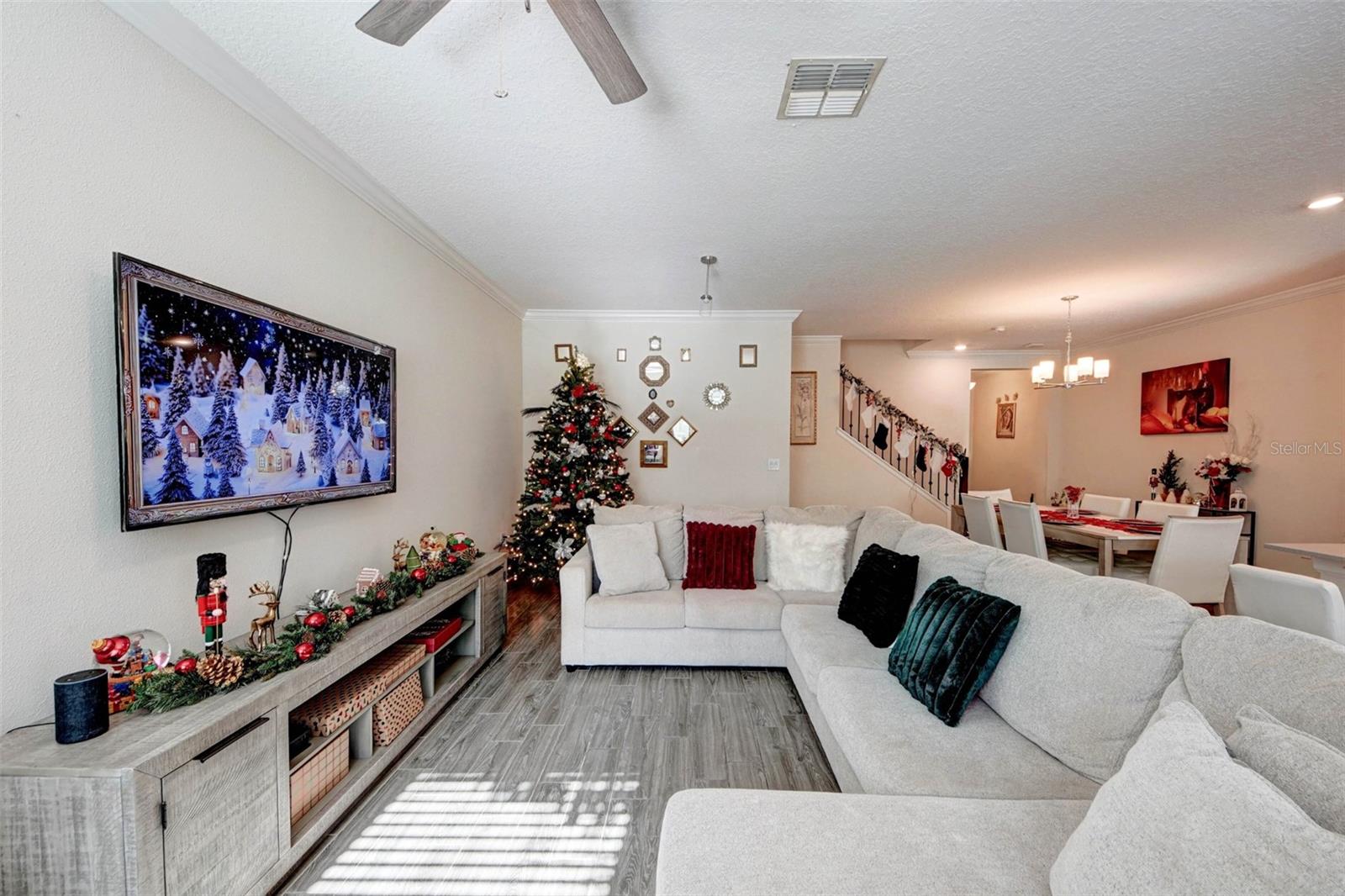 Image 2 of 41 For 8506 Wingfoot Road