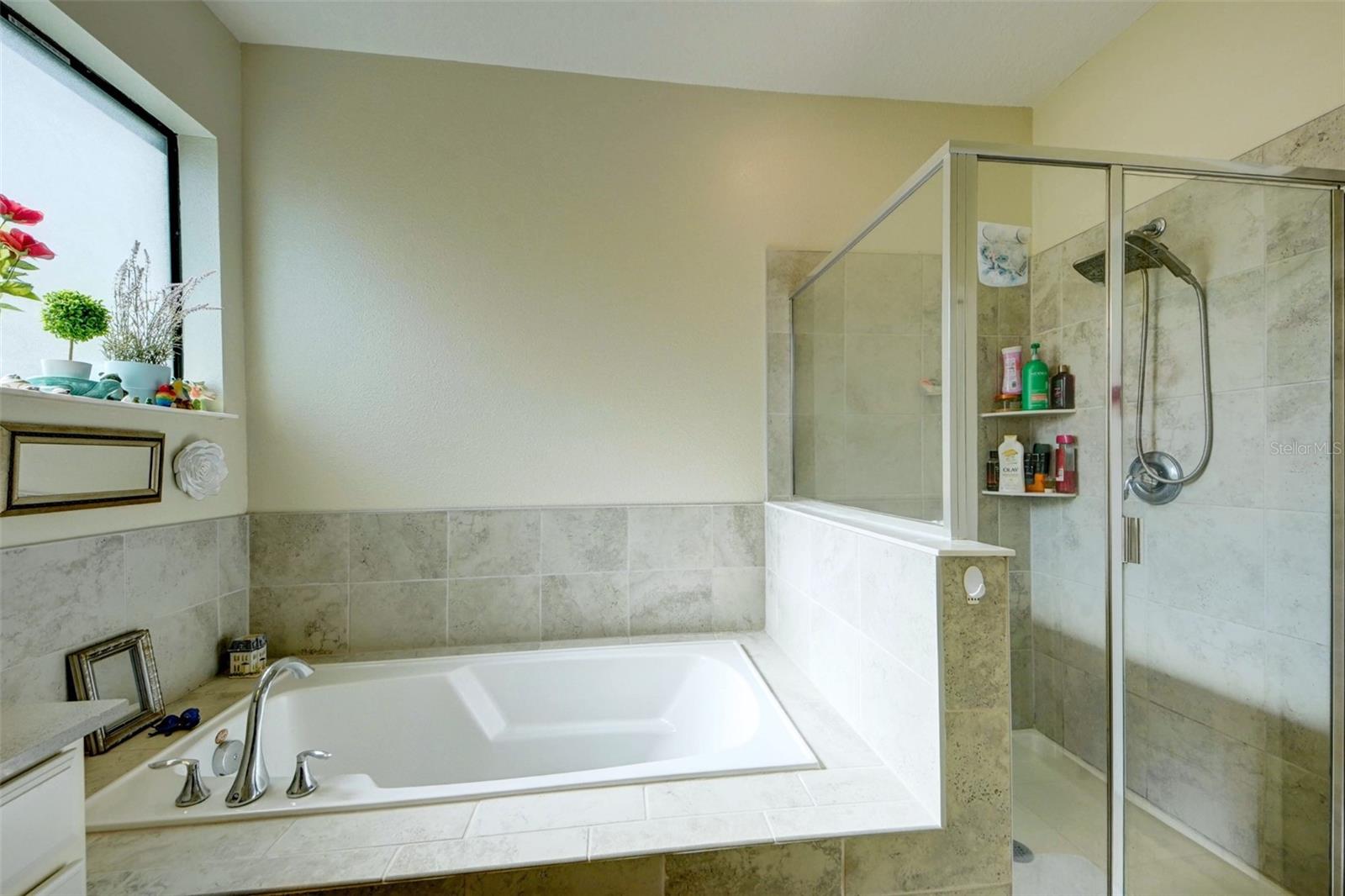 Image 20 of 41 For 8506 Wingfoot Road