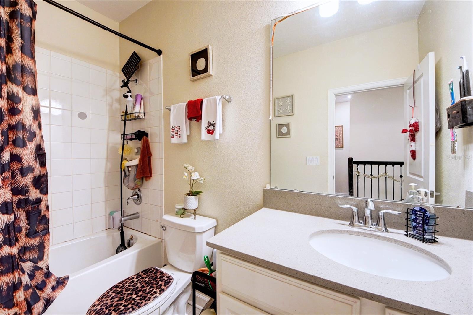 Image 26 of 41 For 8506 Wingfoot Road