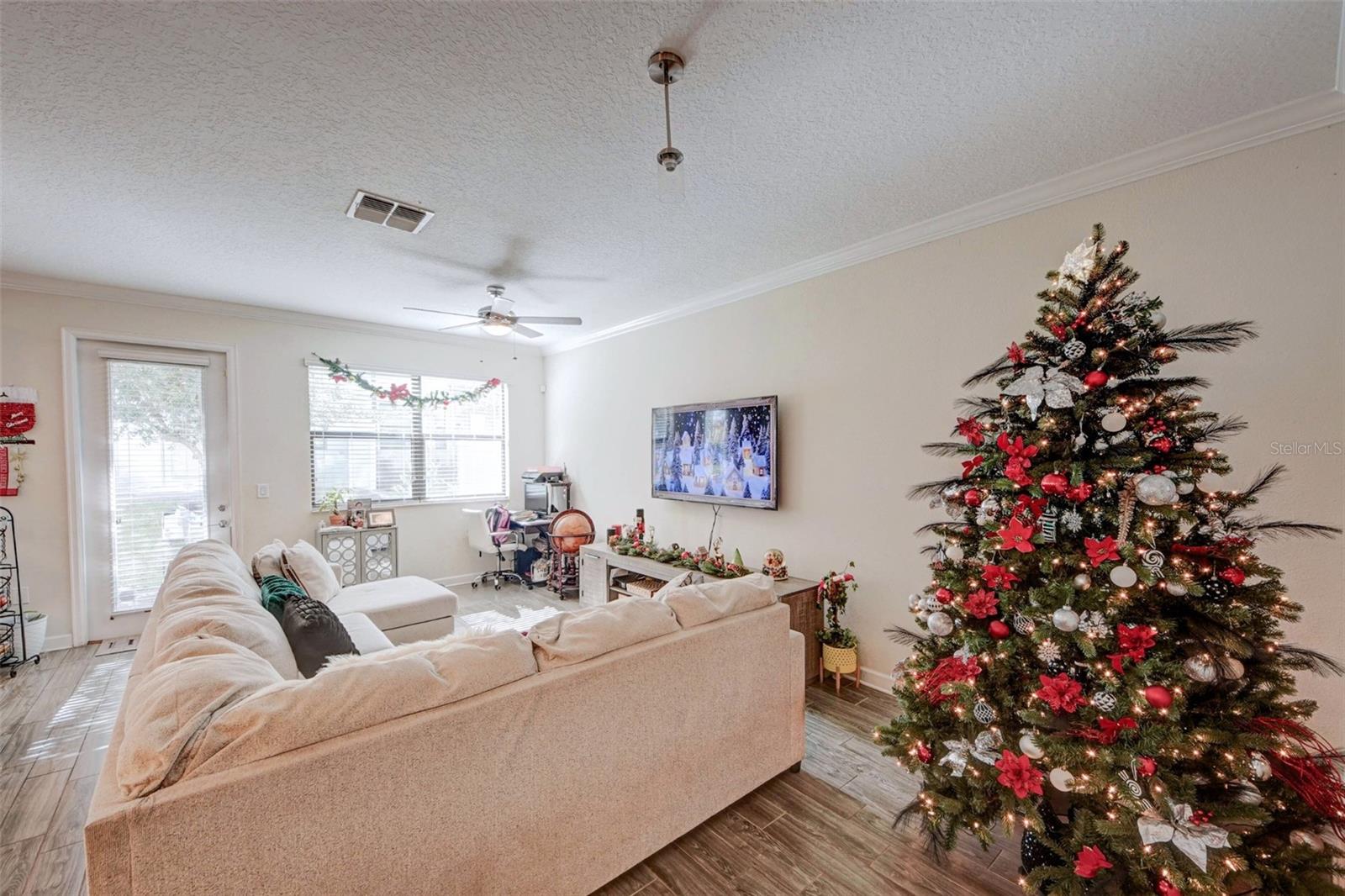 Image 3 of 41 For 8506 Wingfoot Road