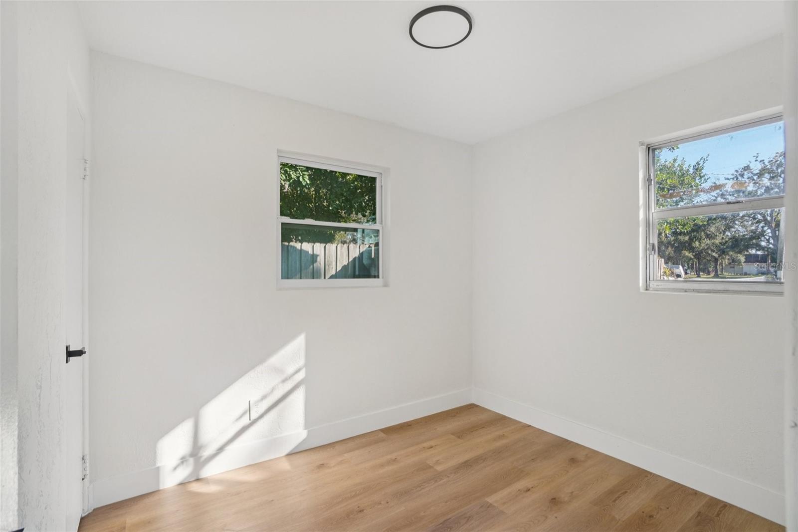 Image 10 of 20 For 3720 12th Avenue S