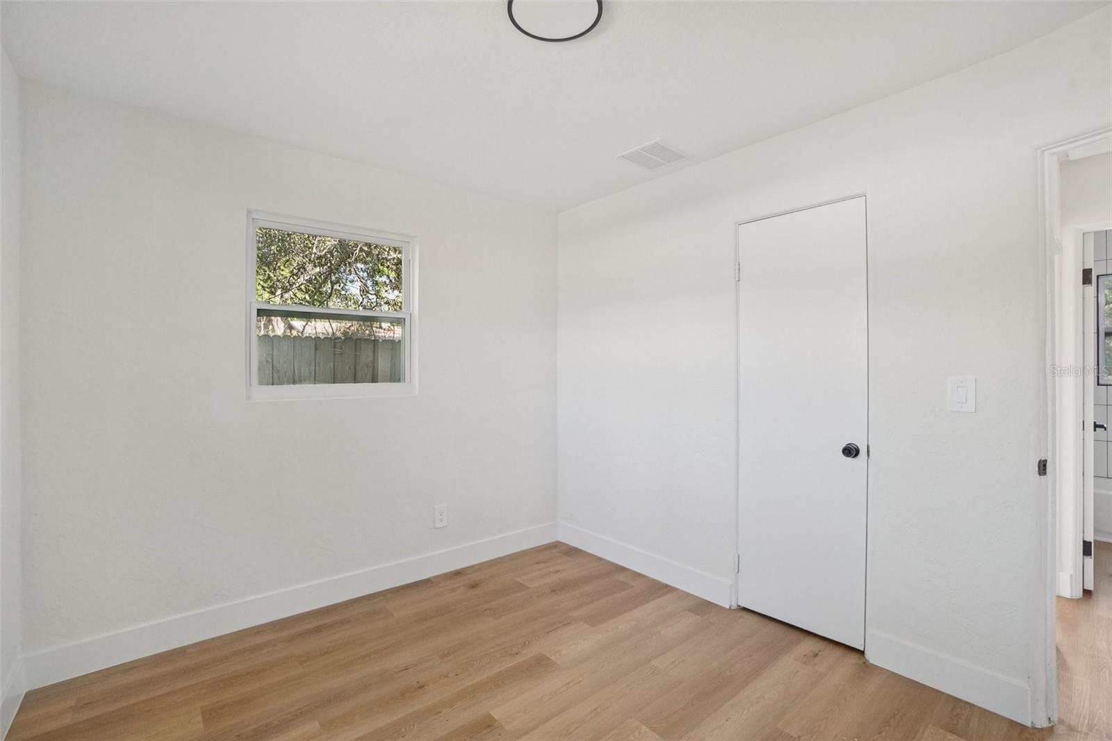 Image 13 of 20 For 3720 12th Avenue S