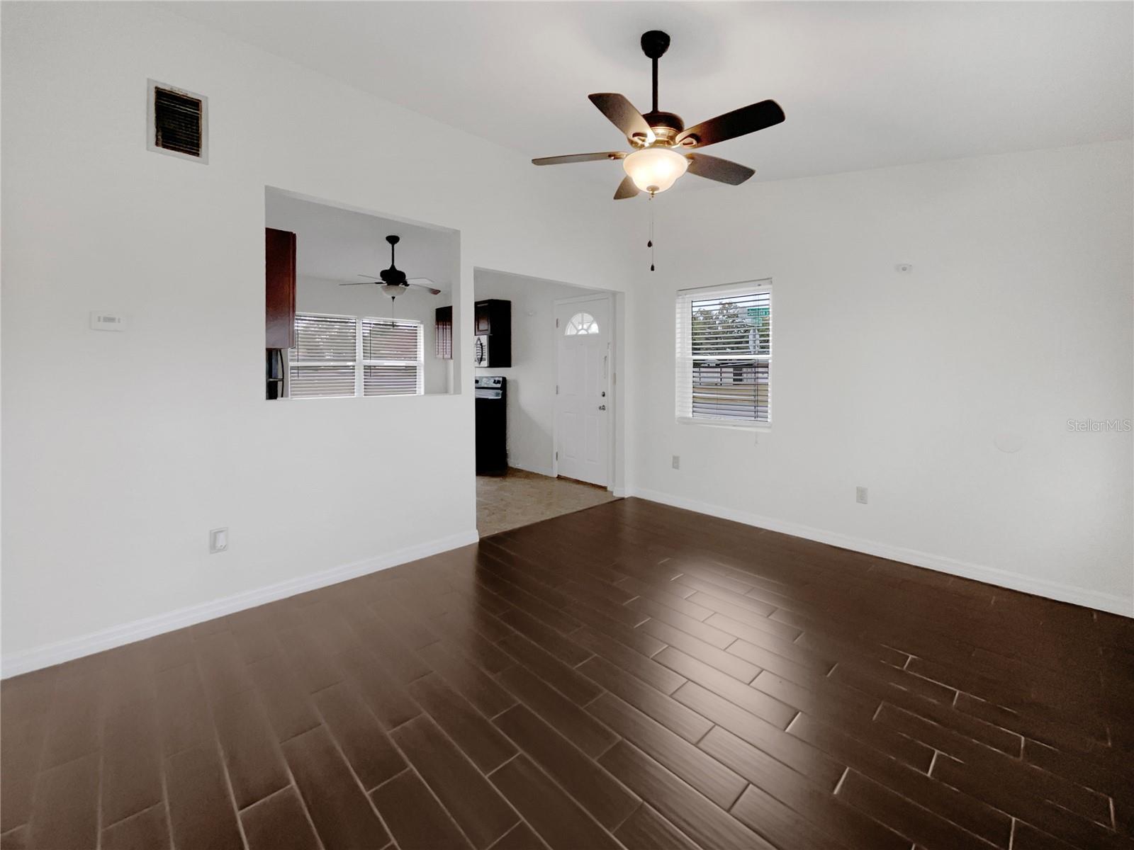 Image 11 of 23 For 930 School Street