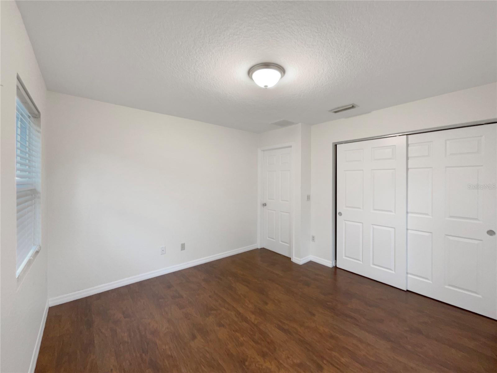 Image 15 of 23 For 930 School Street