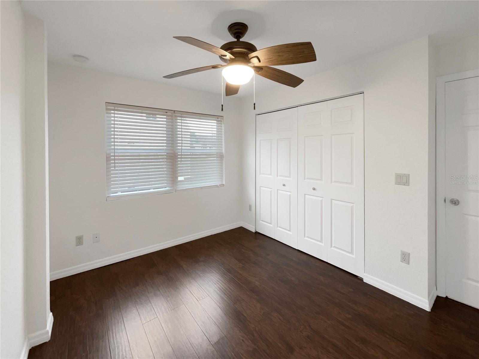 Image 4 of 23 For 930 School Street