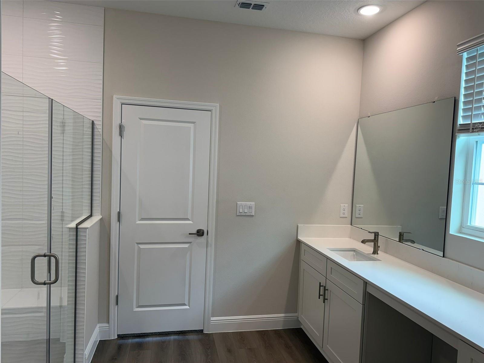 Image 10 of 20 For 9874 Surrey Rose Drive