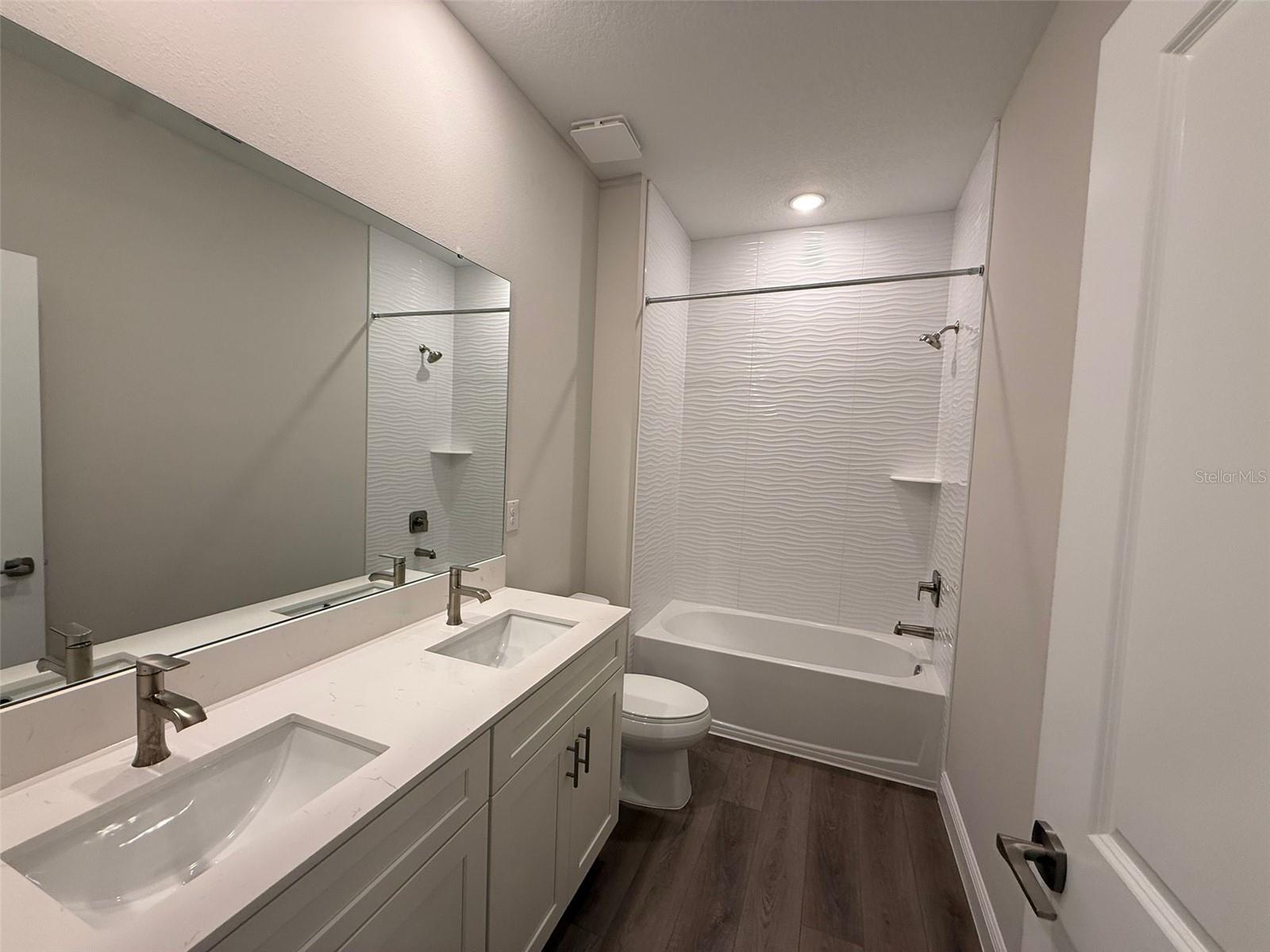 Image 12 of 20 For 9874 Surrey Rose Drive