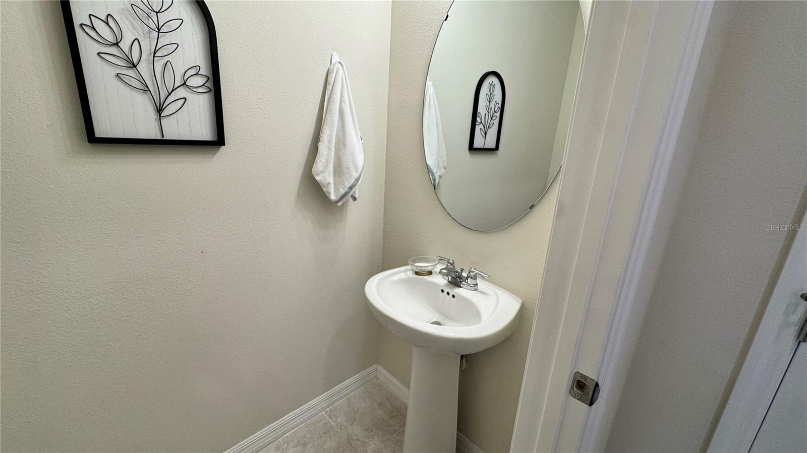 Image 11 of 24 For 4762 Sparkling Shell Avenue