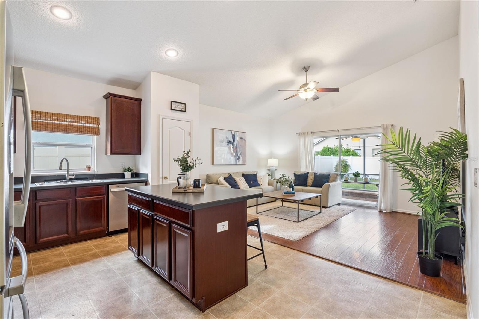 Image 12 of 46 For 290 Clydesdale Circle