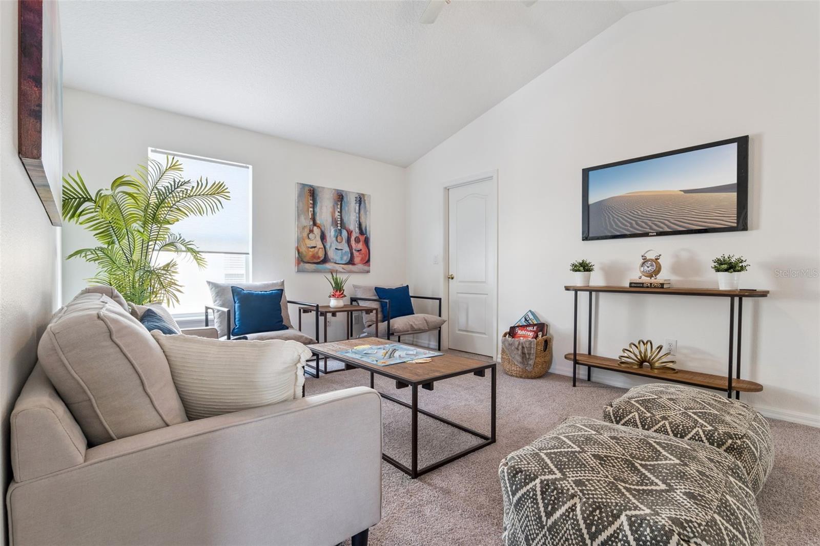 Image 19 of 46 For 290 Clydesdale Circle