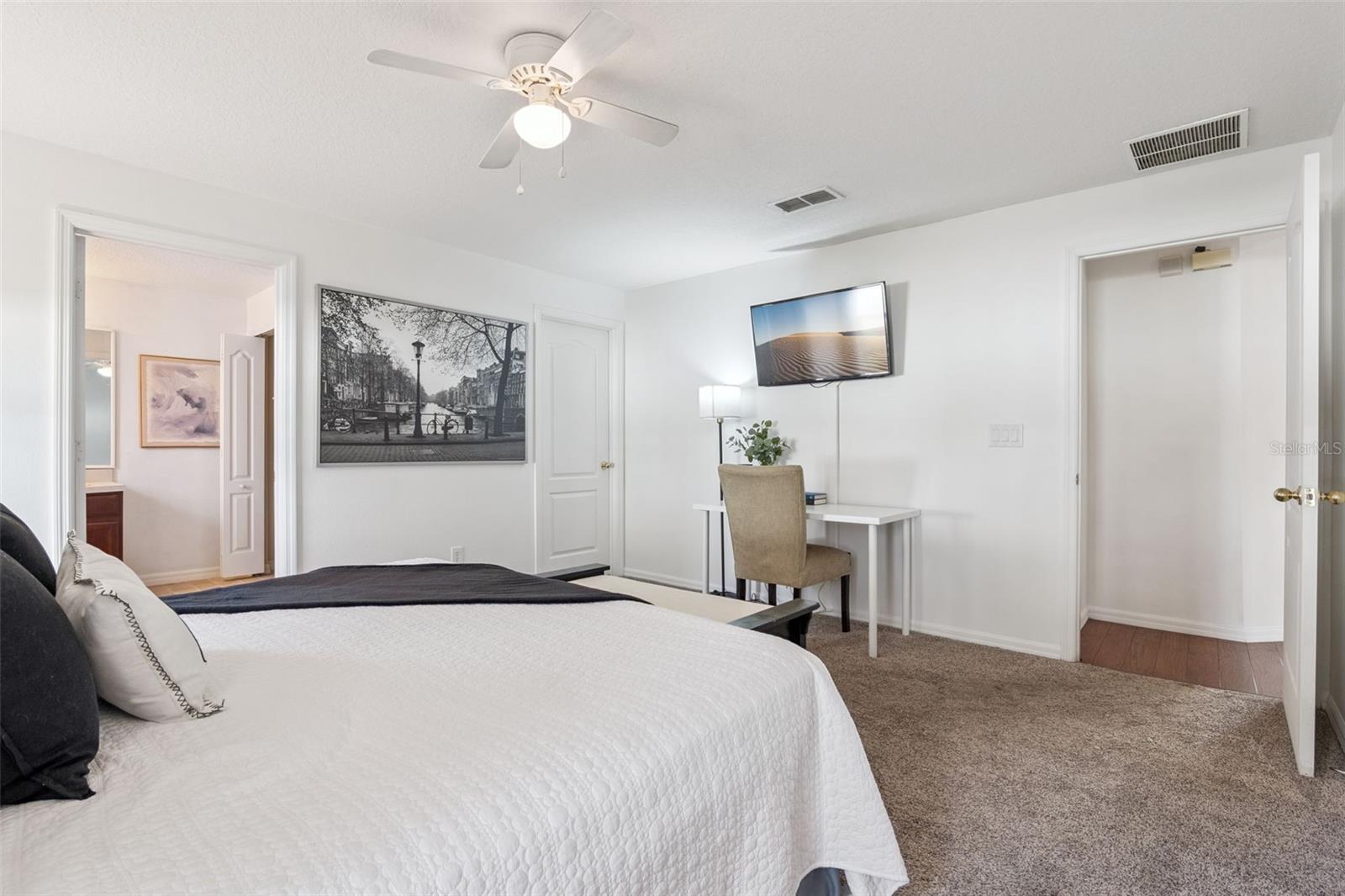 Image 21 of 46 For 290 Clydesdale Circle