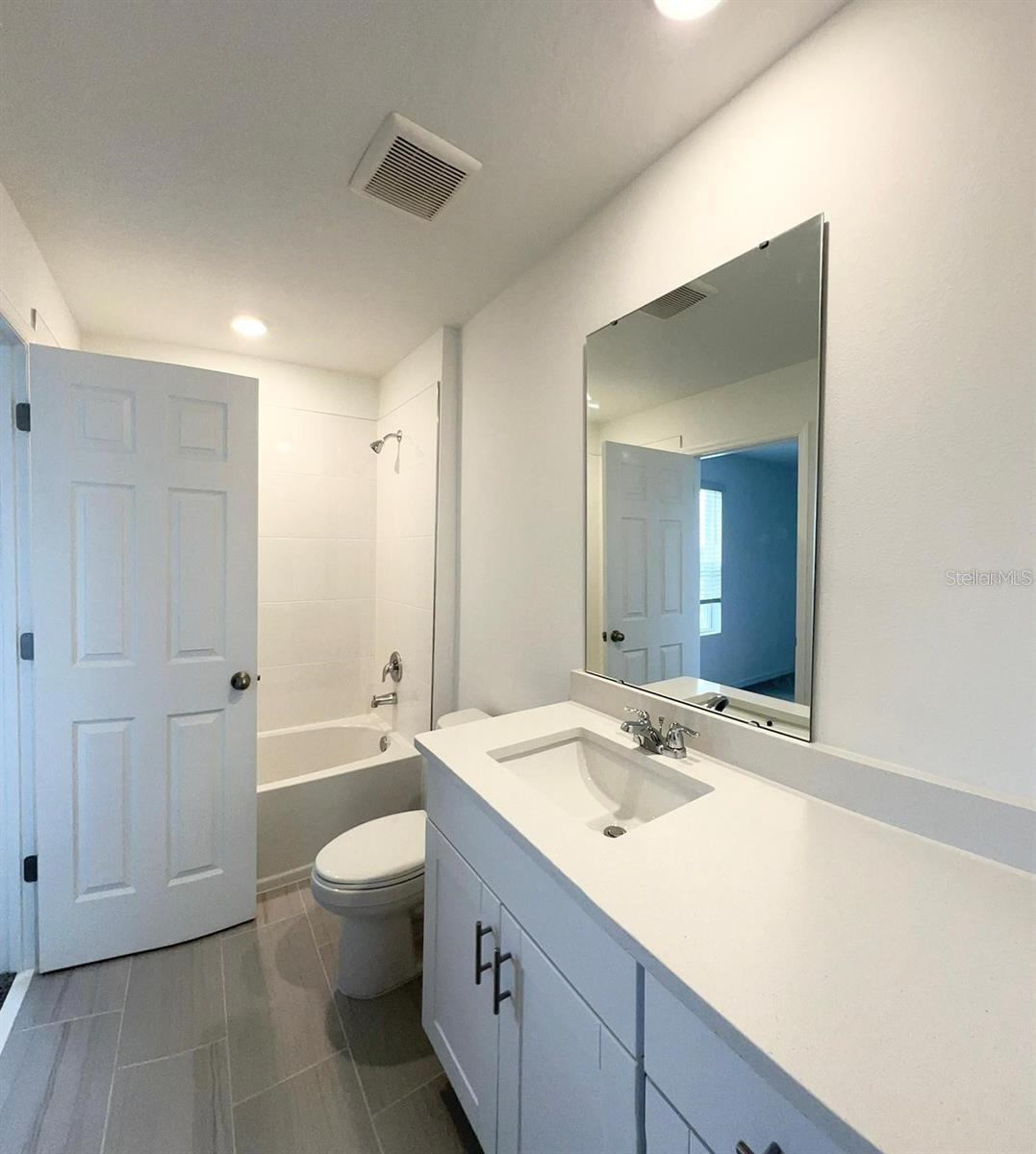 Image 6 of 8 For 16456 Happy Eagle Drive