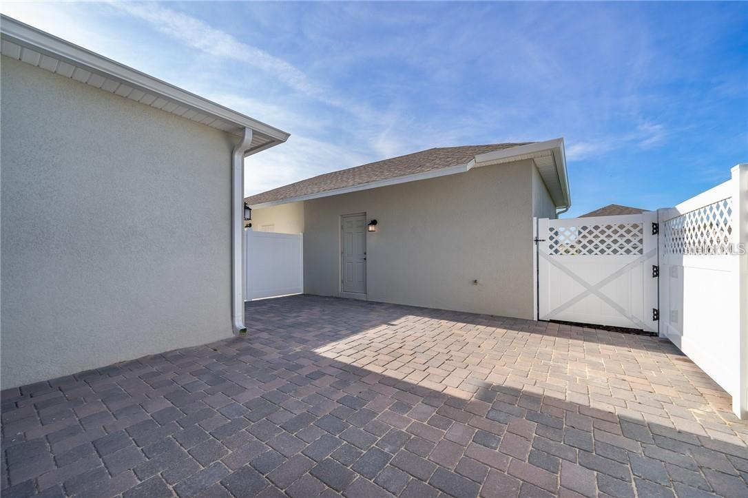 Image 11 of 15 For 17053 Volume Alley