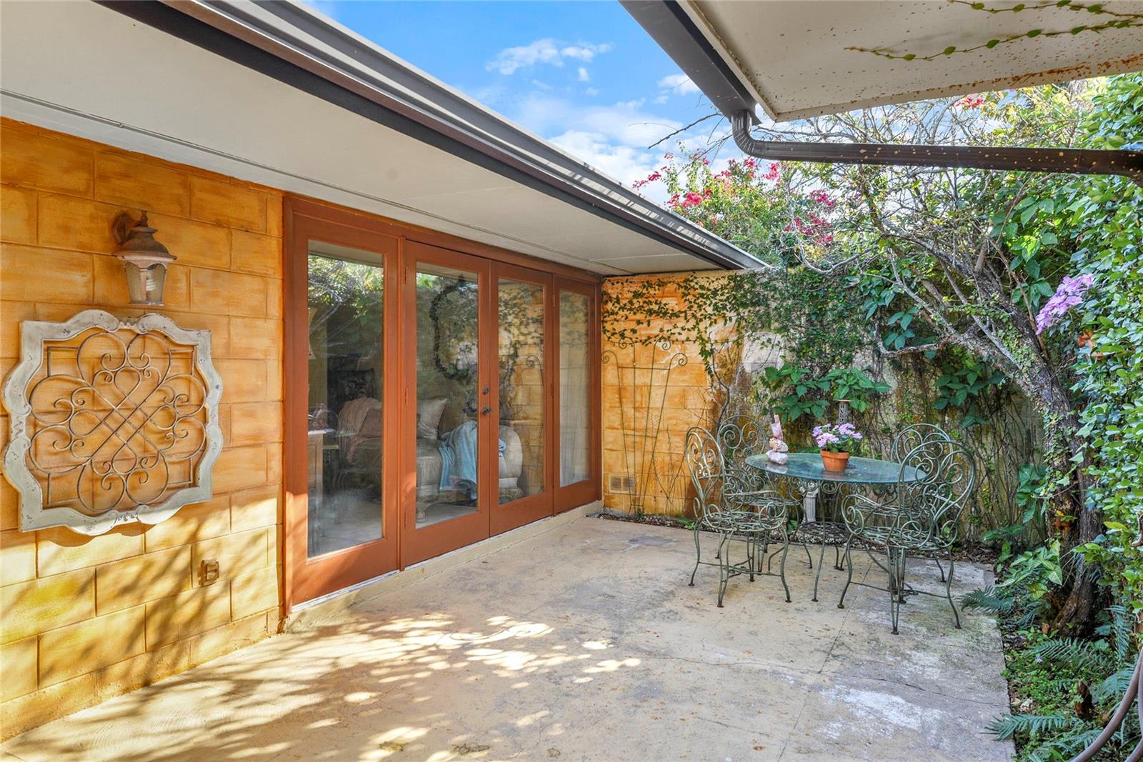 Image 13 of 38 For 2665 Tierra Circle