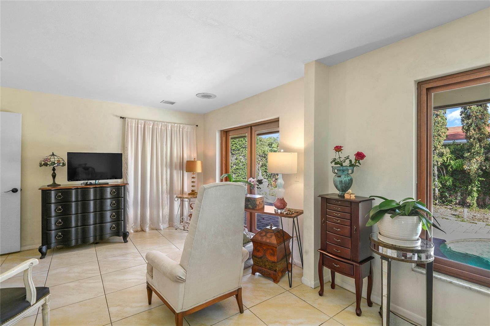 Image 28 of 38 For 2665 Tierra Circle