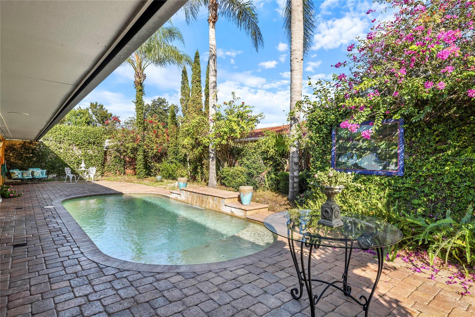 Image 31 of 38 For 2665 Tierra Circle