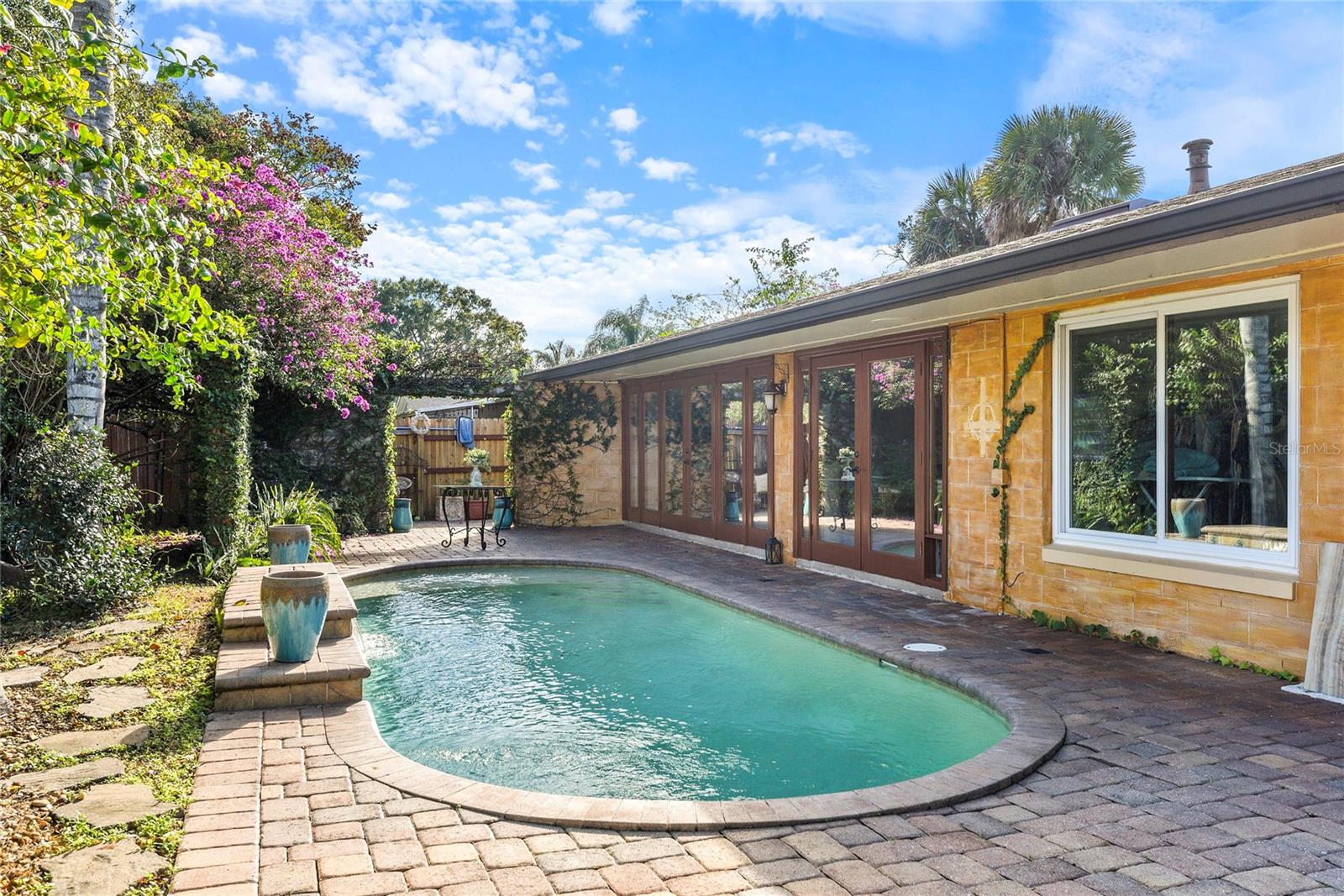 Image 35 of 38 For 2665 Tierra Circle