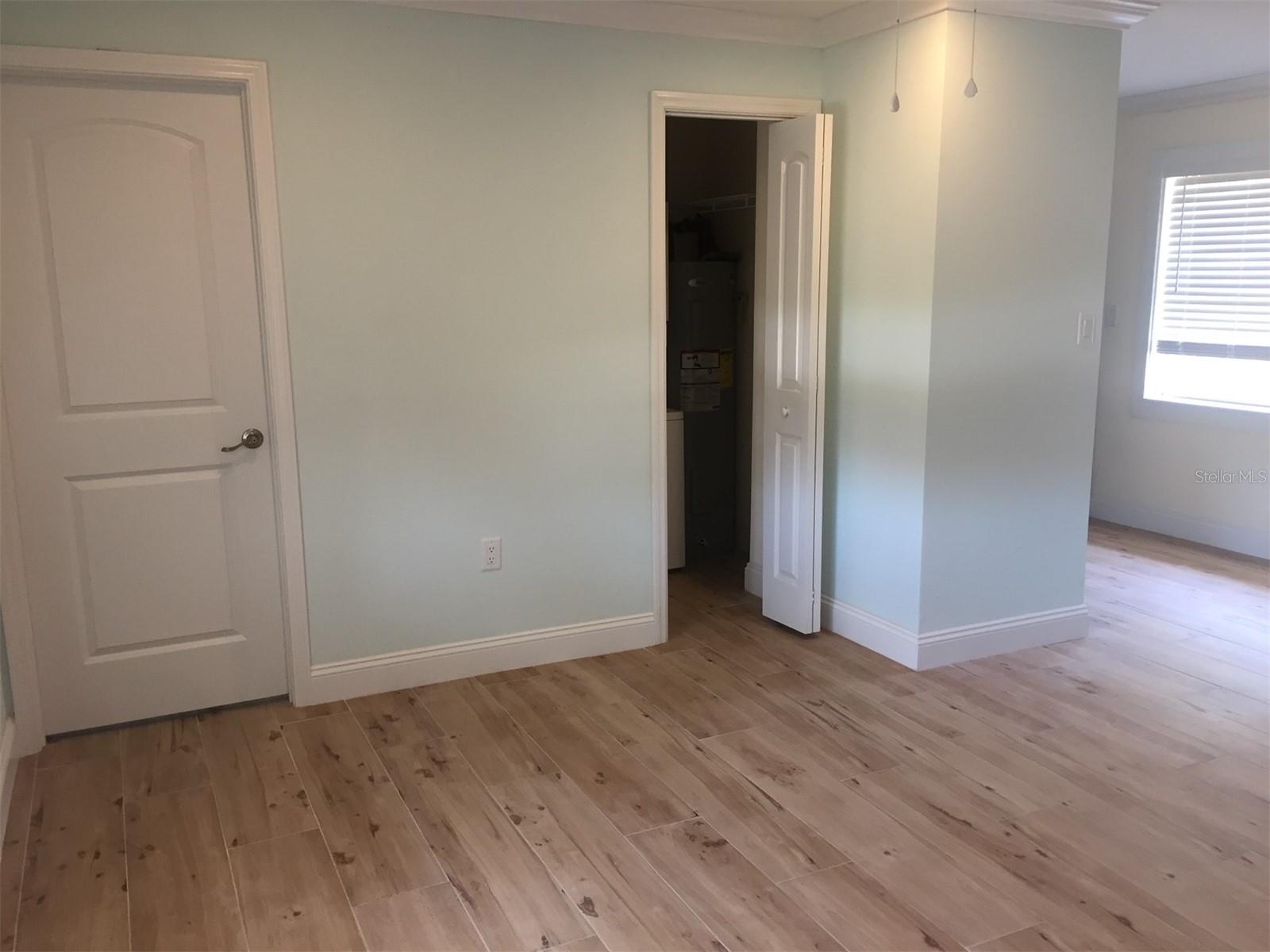 Image 12 of 12 For 7555 Magnolia Avenue