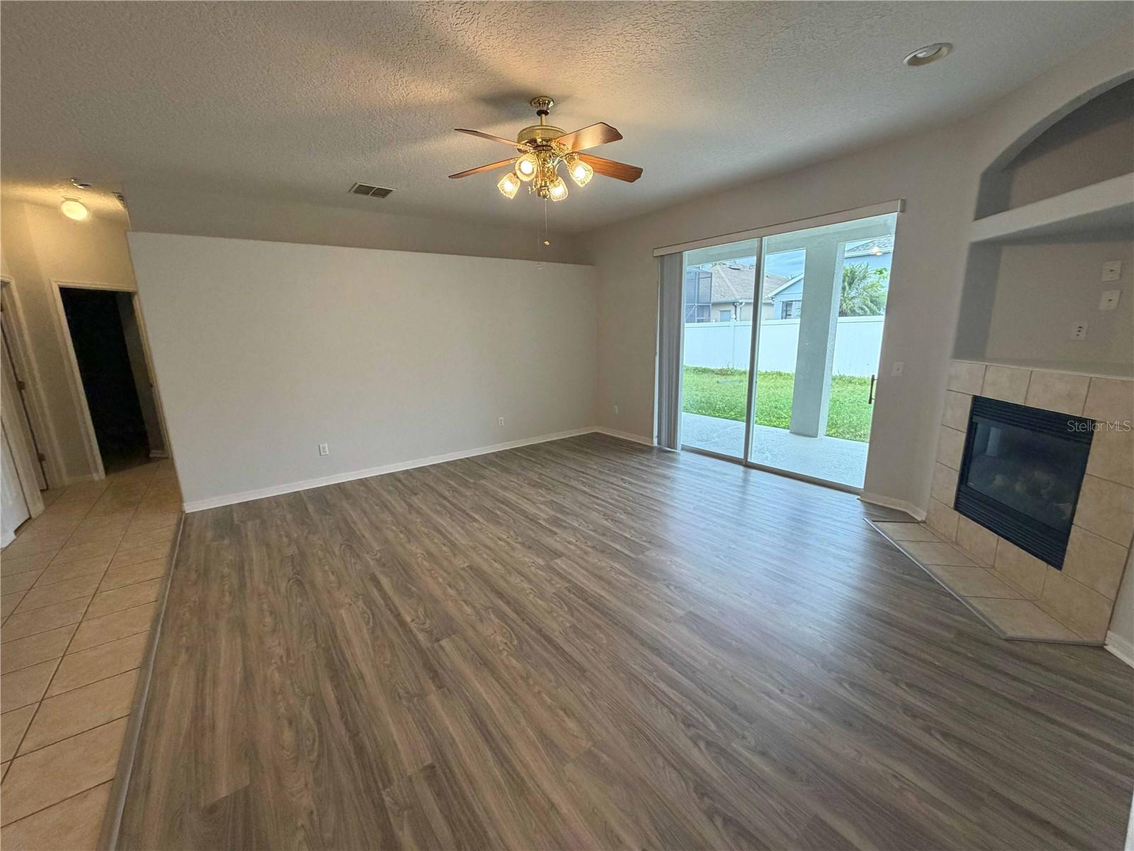 Image 14 of 32 For 4309 Hickory Stone Circle