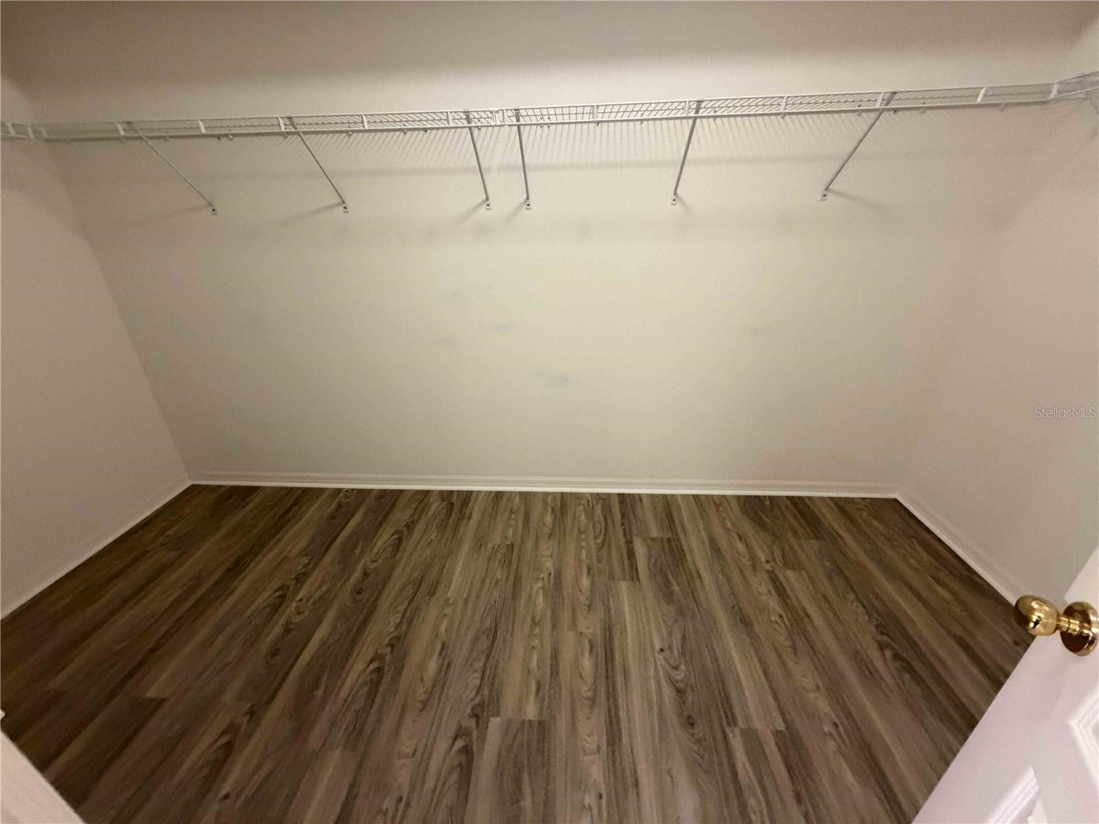 Image 20 of 32 For 4309 Hickory Stone Circle