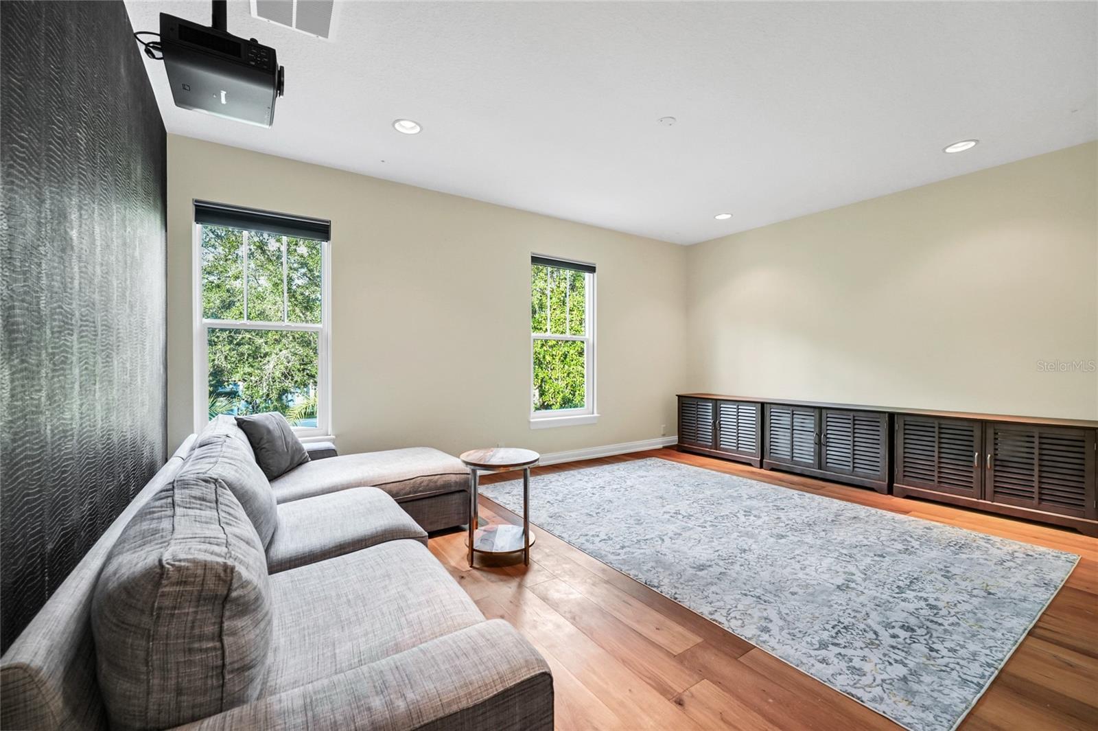 Image 15 of 50 For 11855 Camden Park Drive