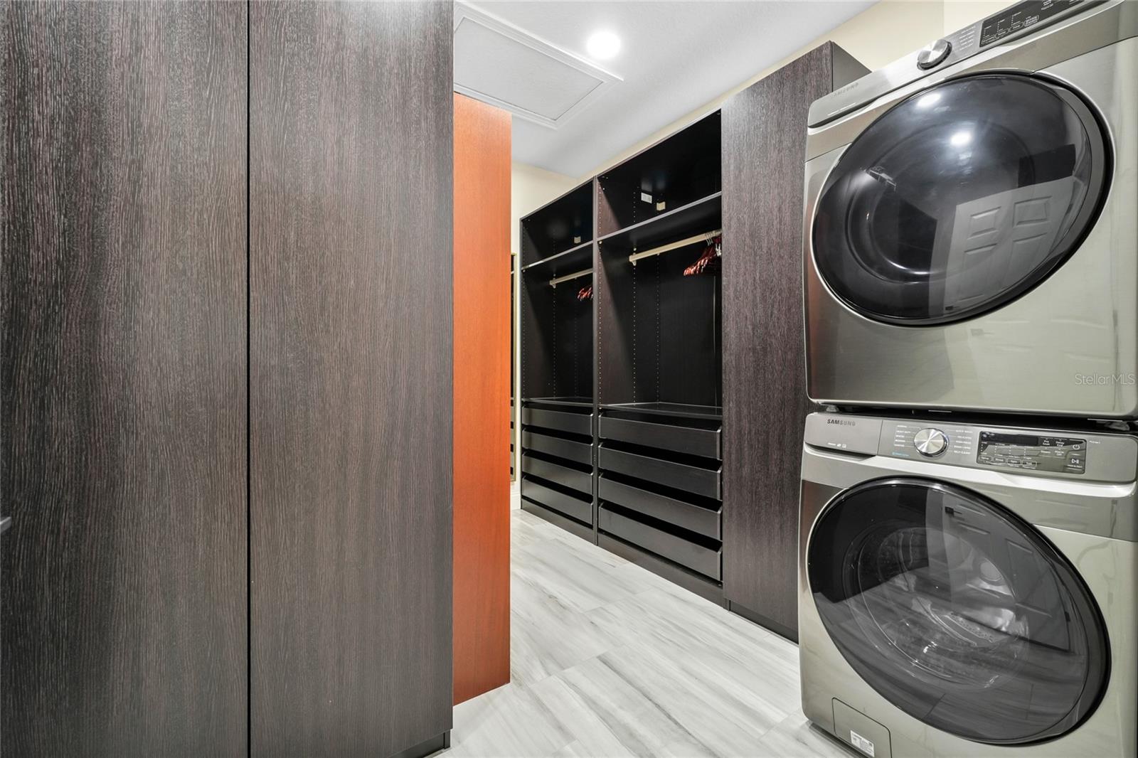 Image 25 of 50 For 11855 Camden Park Drive