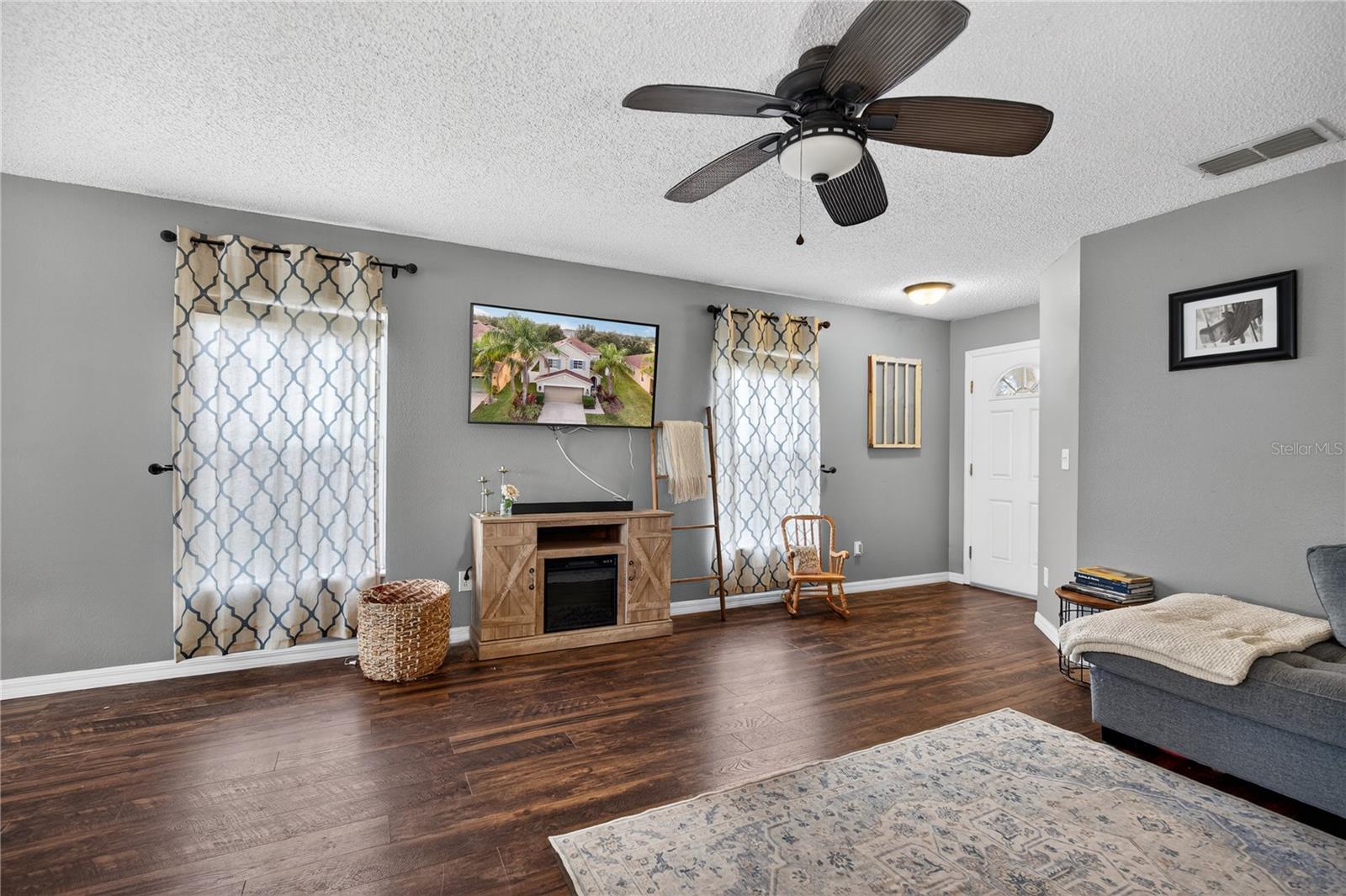 Image 8 of 44 For 1777 Strathmore Circle