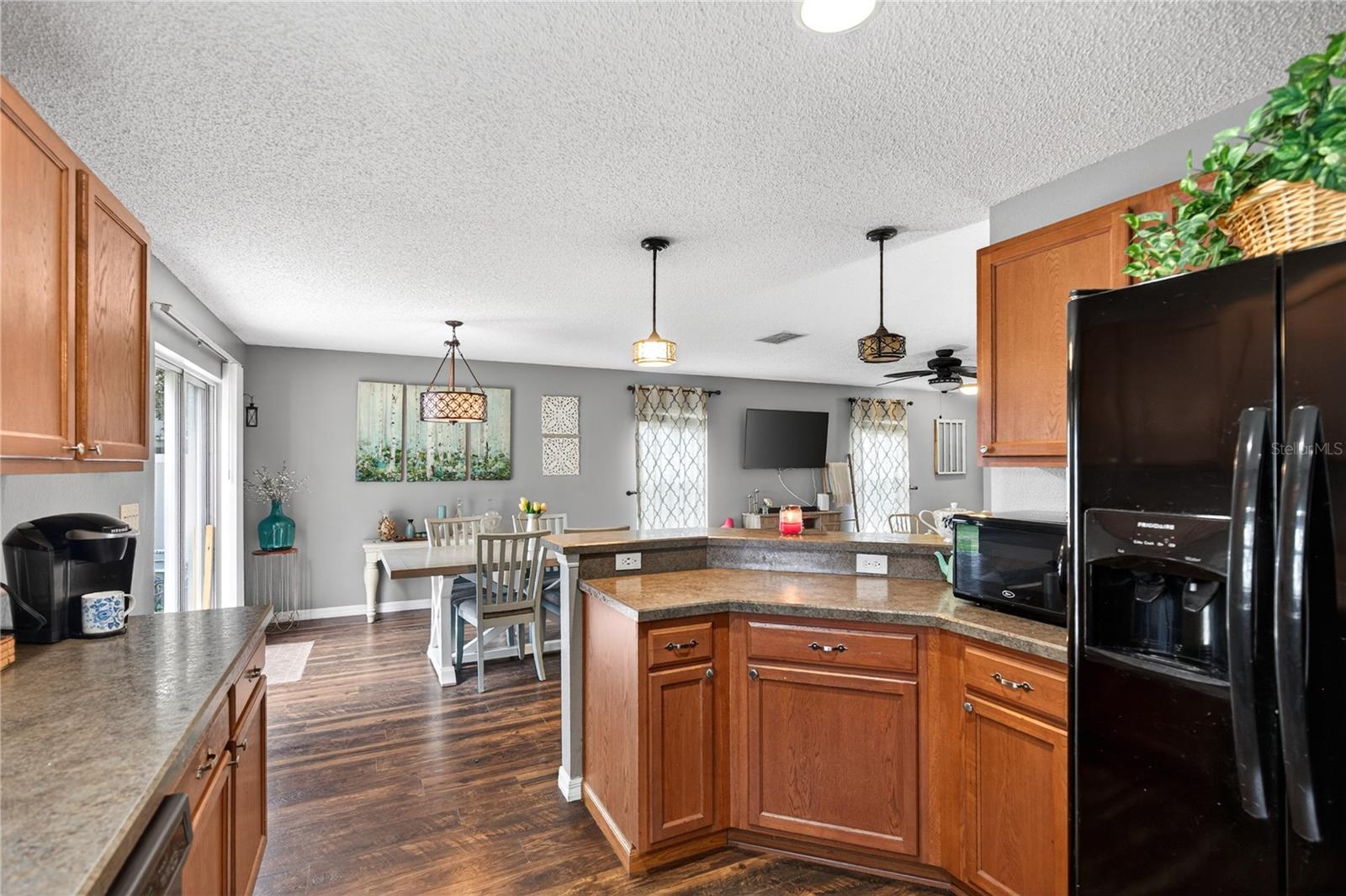 Image 9 of 44 For 1777 Strathmore Circle