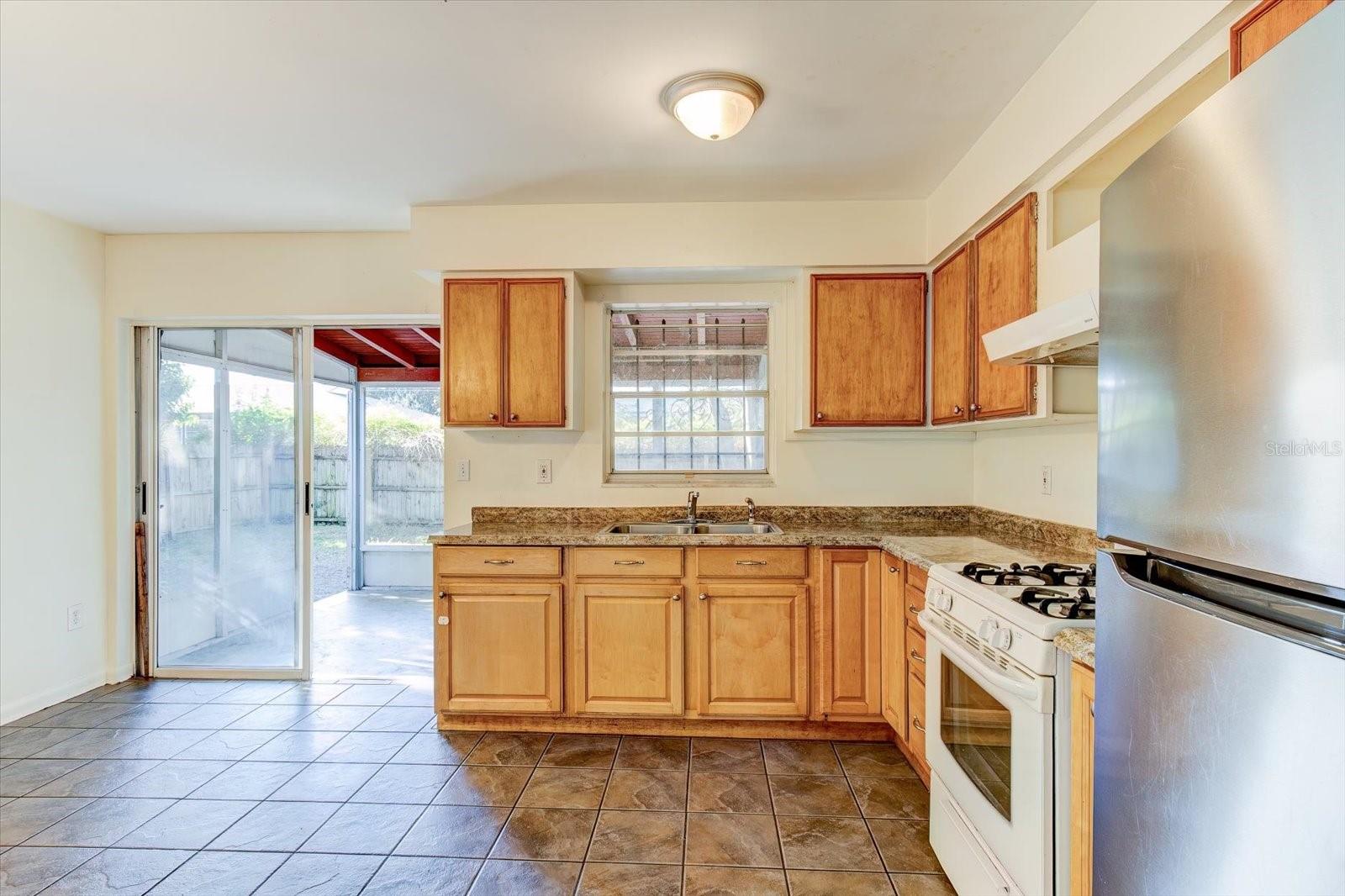 Image 6 of 23 For 2368 California Street