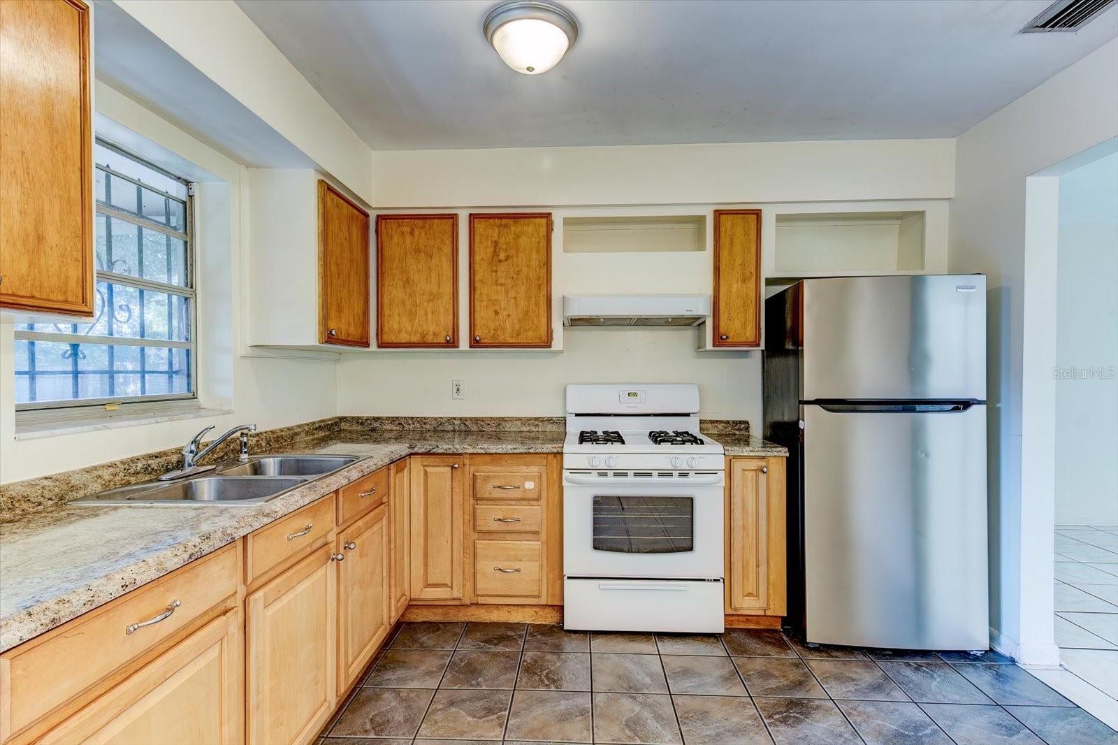 Image 7 of 23 For 2368 California Street