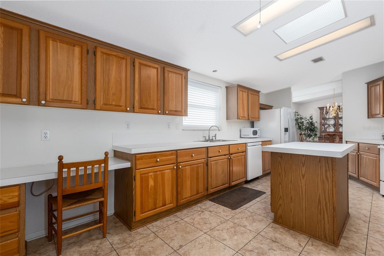 Image 11 of 32 For 606 Mooring Lane