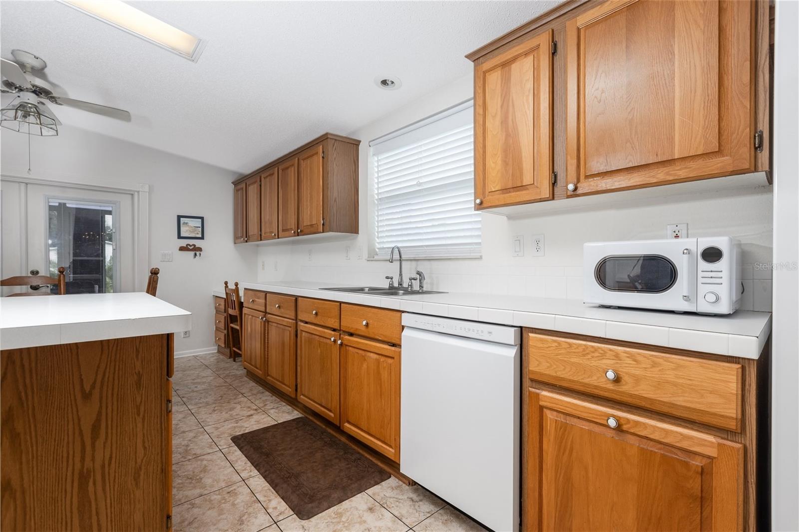 Image 13 of 32 For 606 Mooring Lane