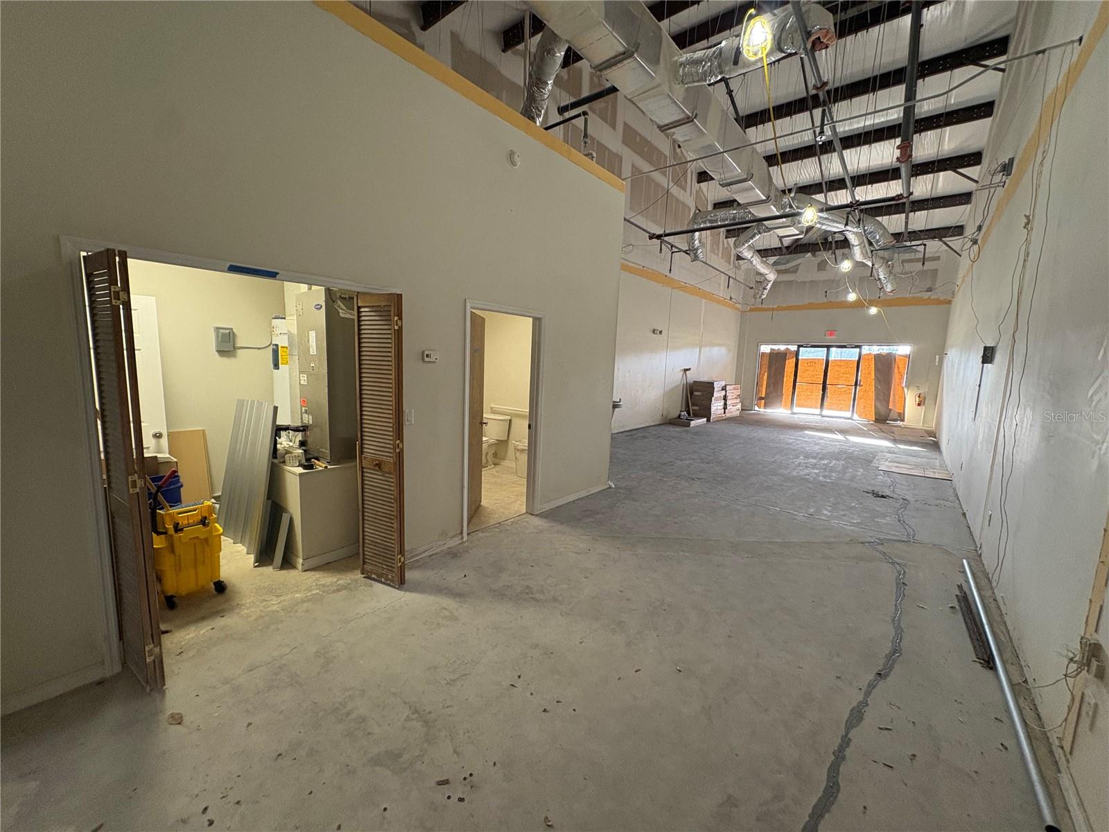 Image 5 of 10 For 3771 Lake Center Drive