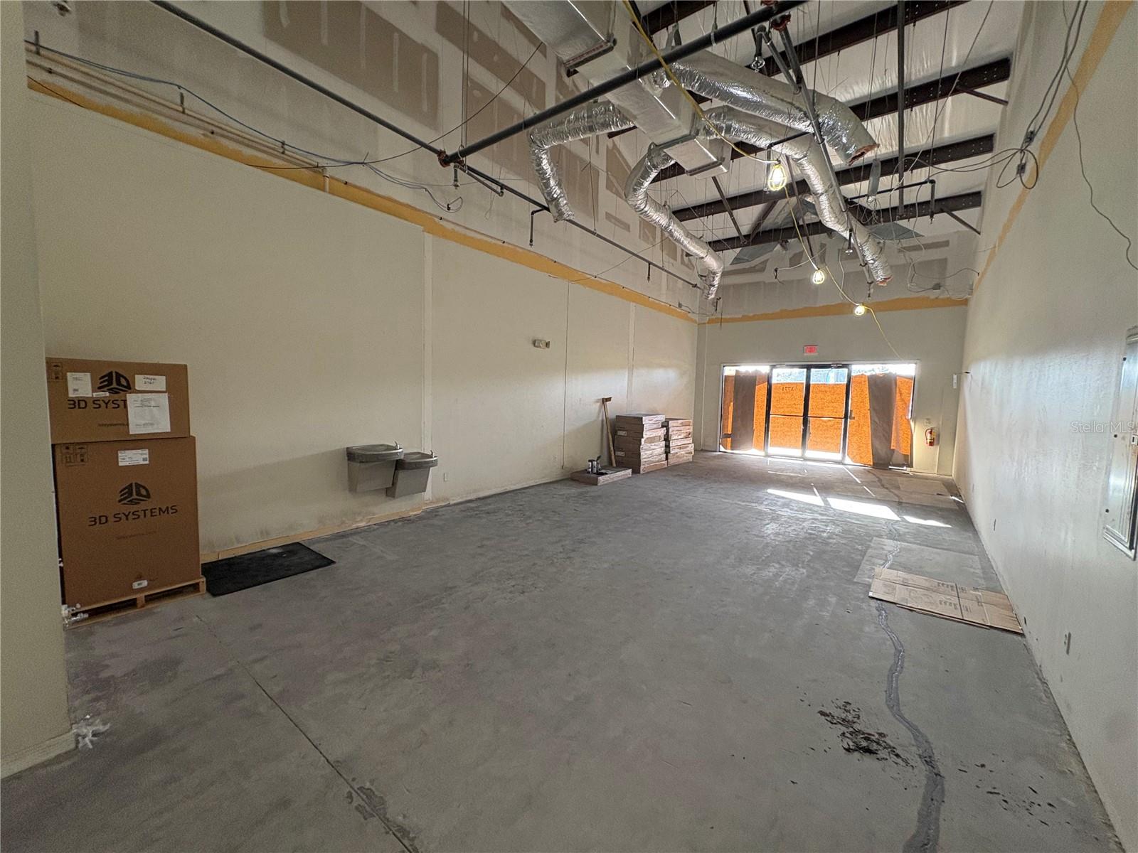 Image 6 of 10 For 3771 Lake Center Drive