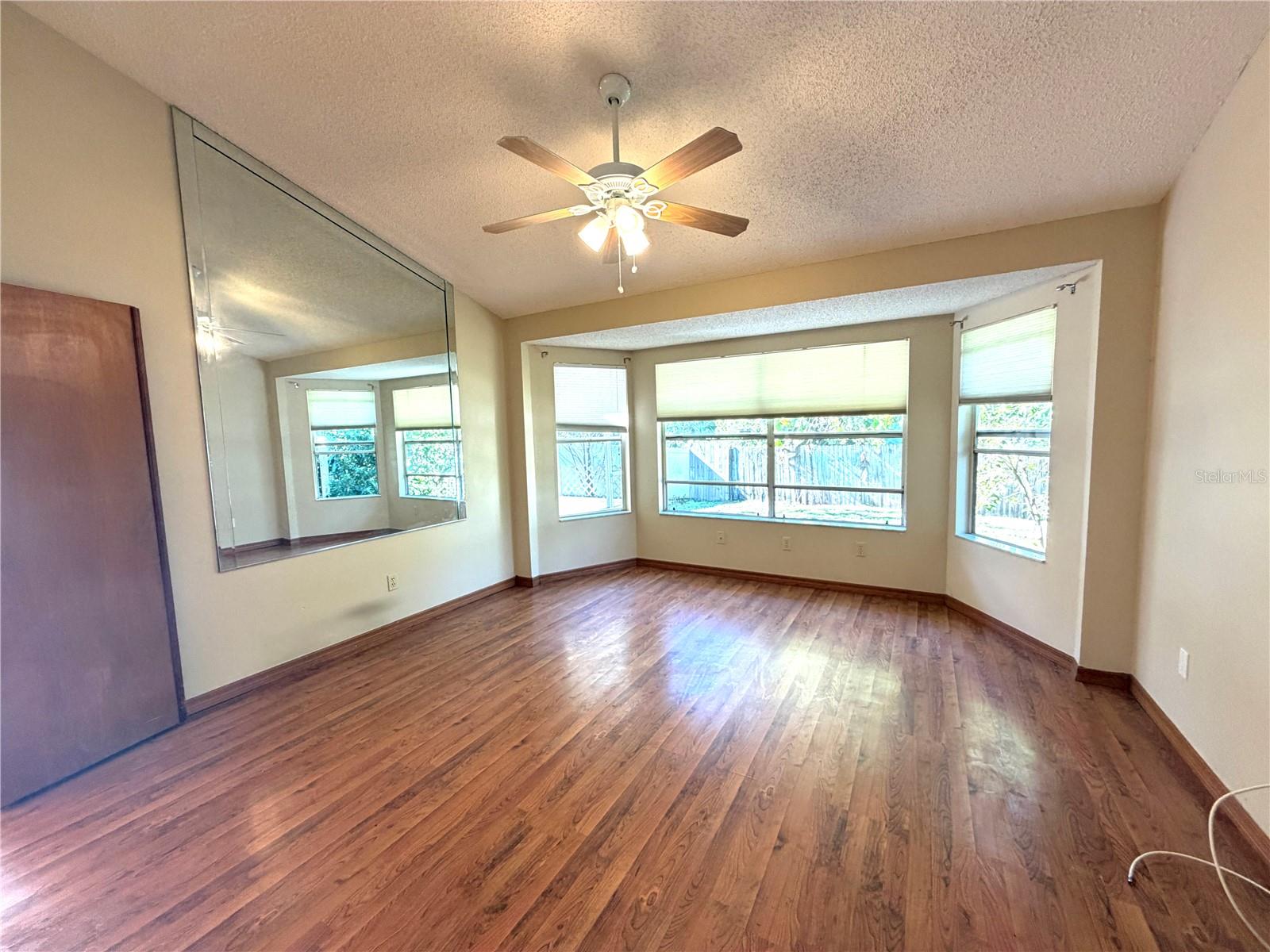 Image 15 of 32 For 533 Remington Oak Drive