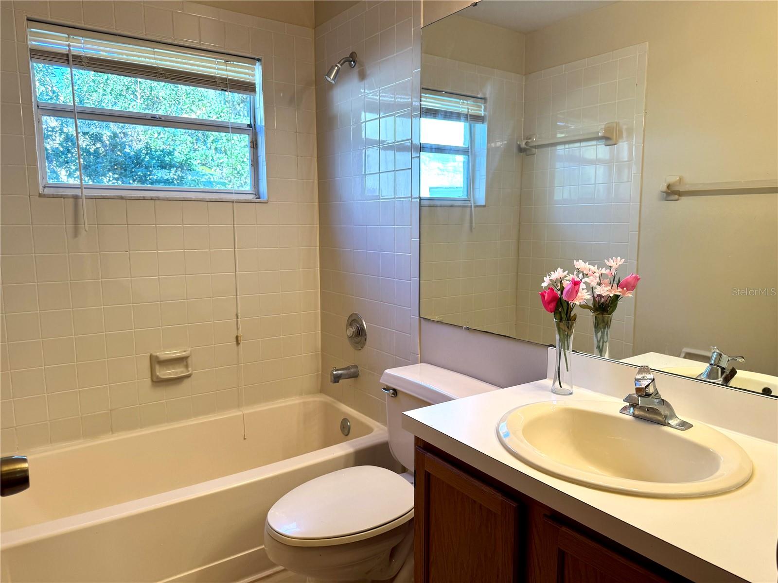 Image 22 of 32 For 533 Remington Oak Drive