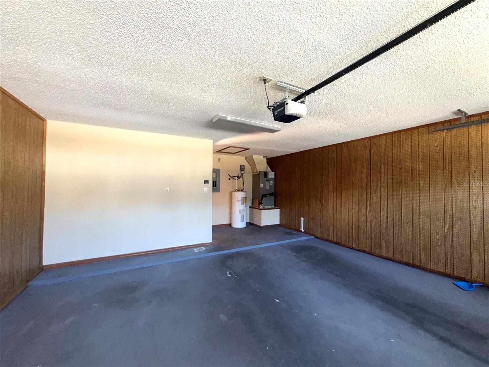 Image 29 of 32 For 533 Remington Oak Drive