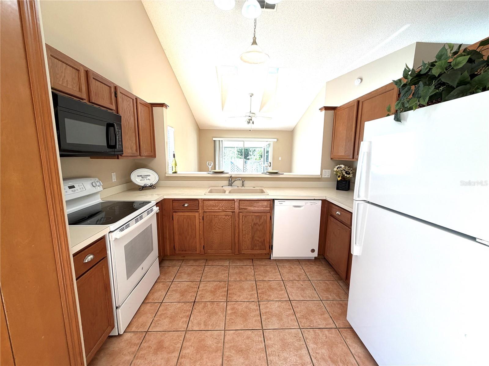 Image 8 of 32 For 533 Remington Oak Drive