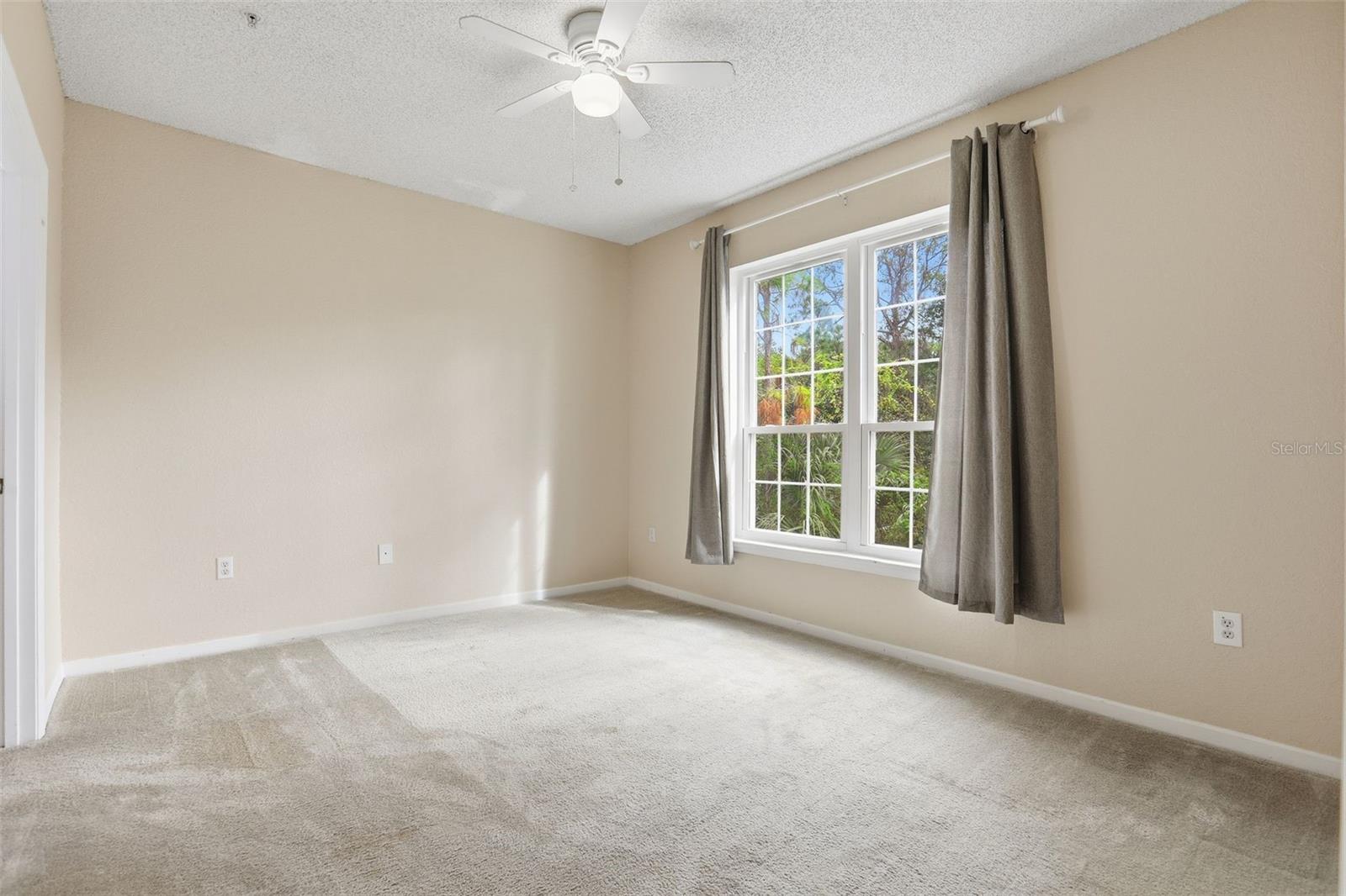 Image 19 of 38 For 13103 Mulberry Park Drive 829