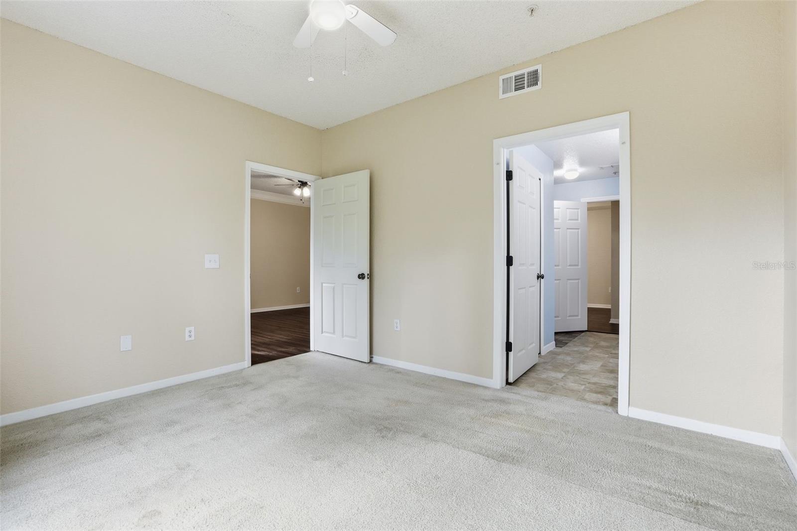 Image 20 of 38 For 13103 Mulberry Park Drive 829