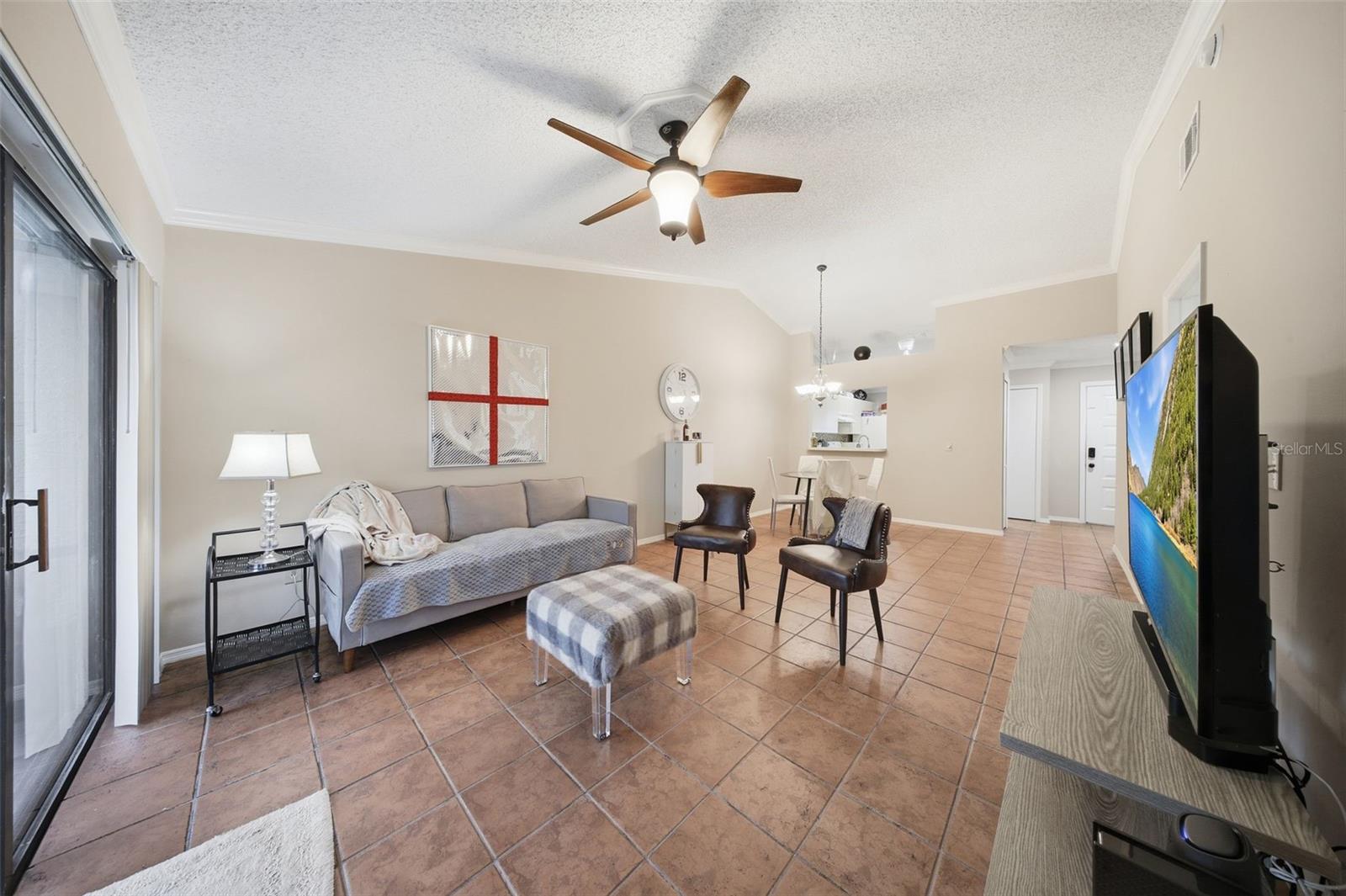 Image 11 of 30 For 70 Silver Falls Circle