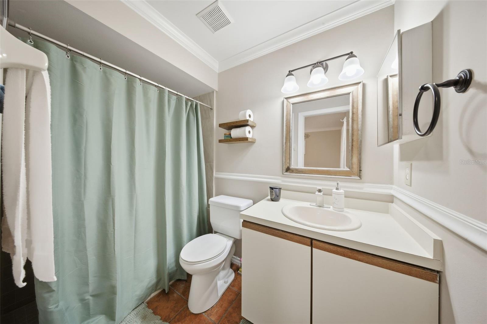 Image 16 of 30 For 70 Silver Falls Circle