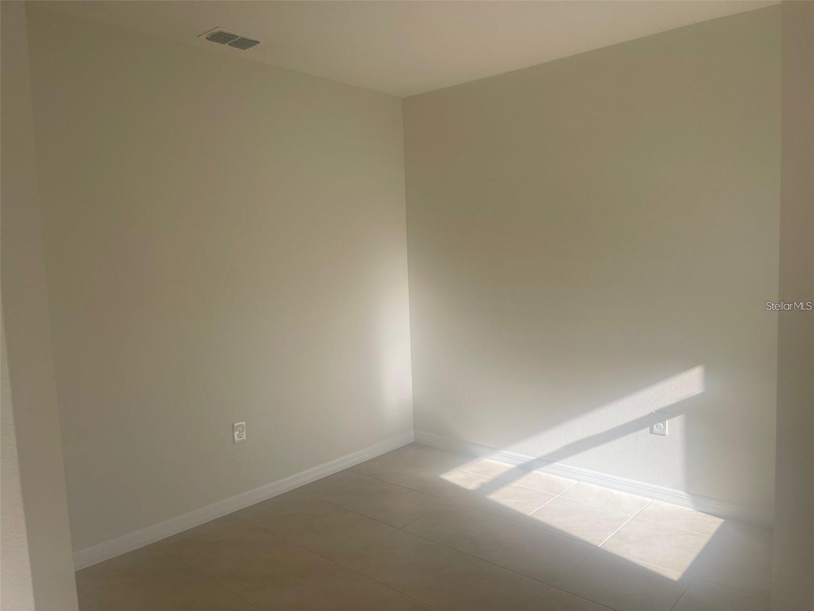 Image 3 of 17 For 2738 Sunkissed Drive