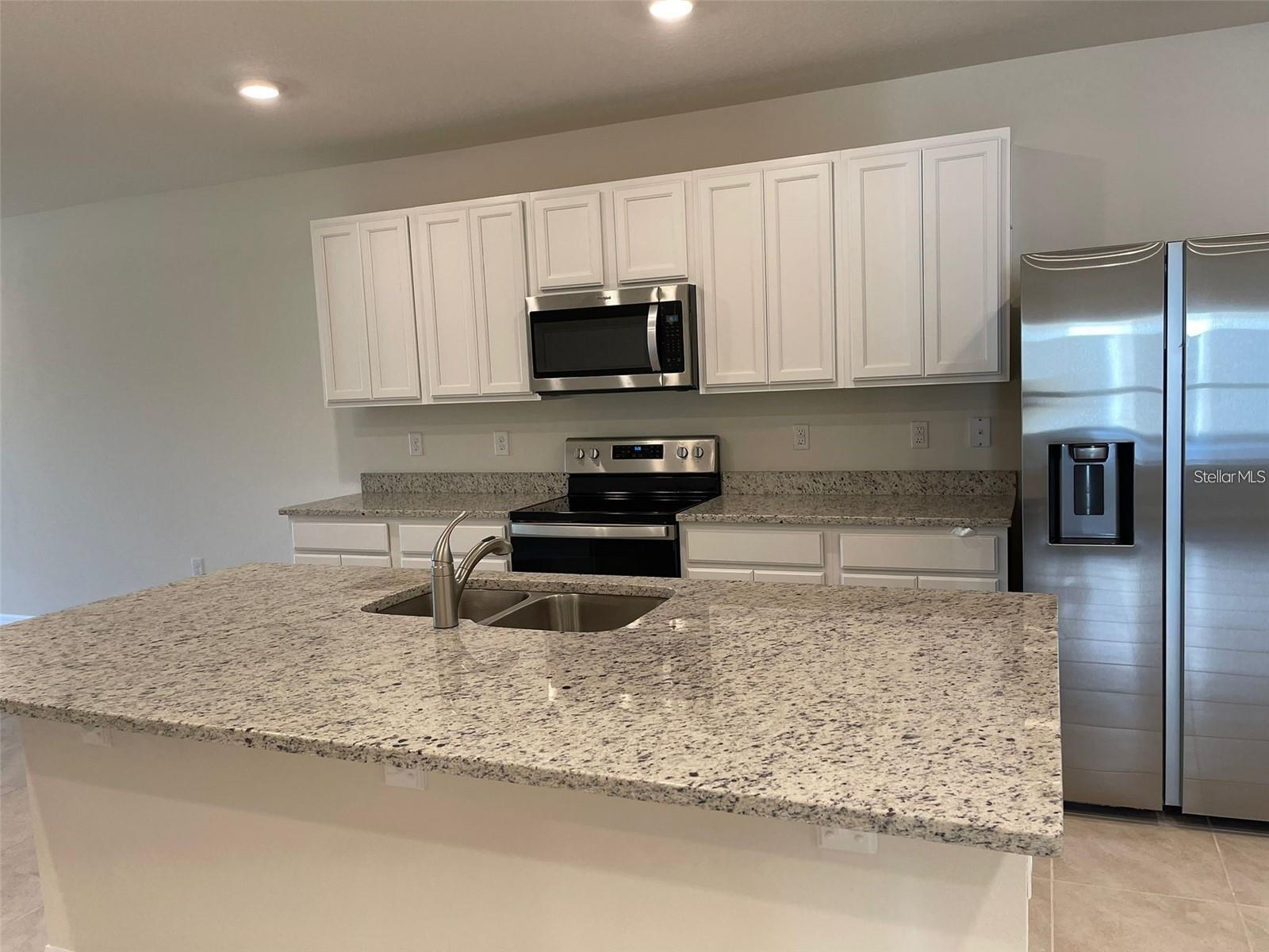 Image 4 of 17 For 2738 Sunkissed Drive