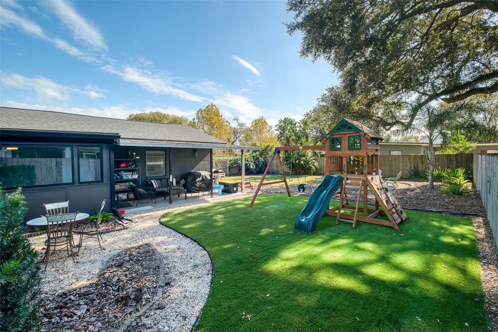 Image 12 of 13 For 2042 Yorkshire Drive