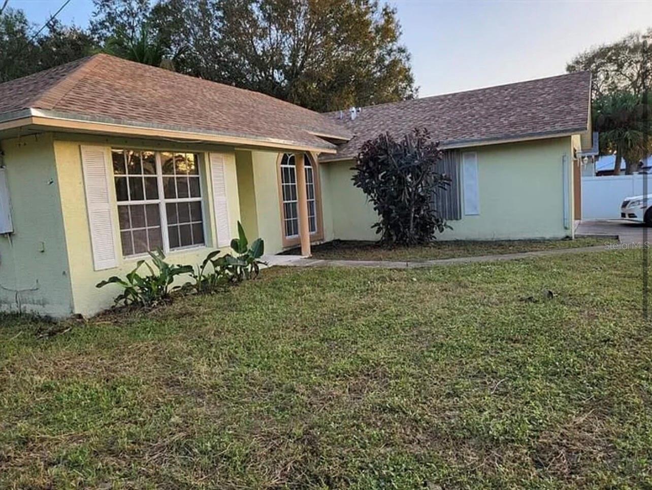 Image 2 of 6 For 709 Aster Road