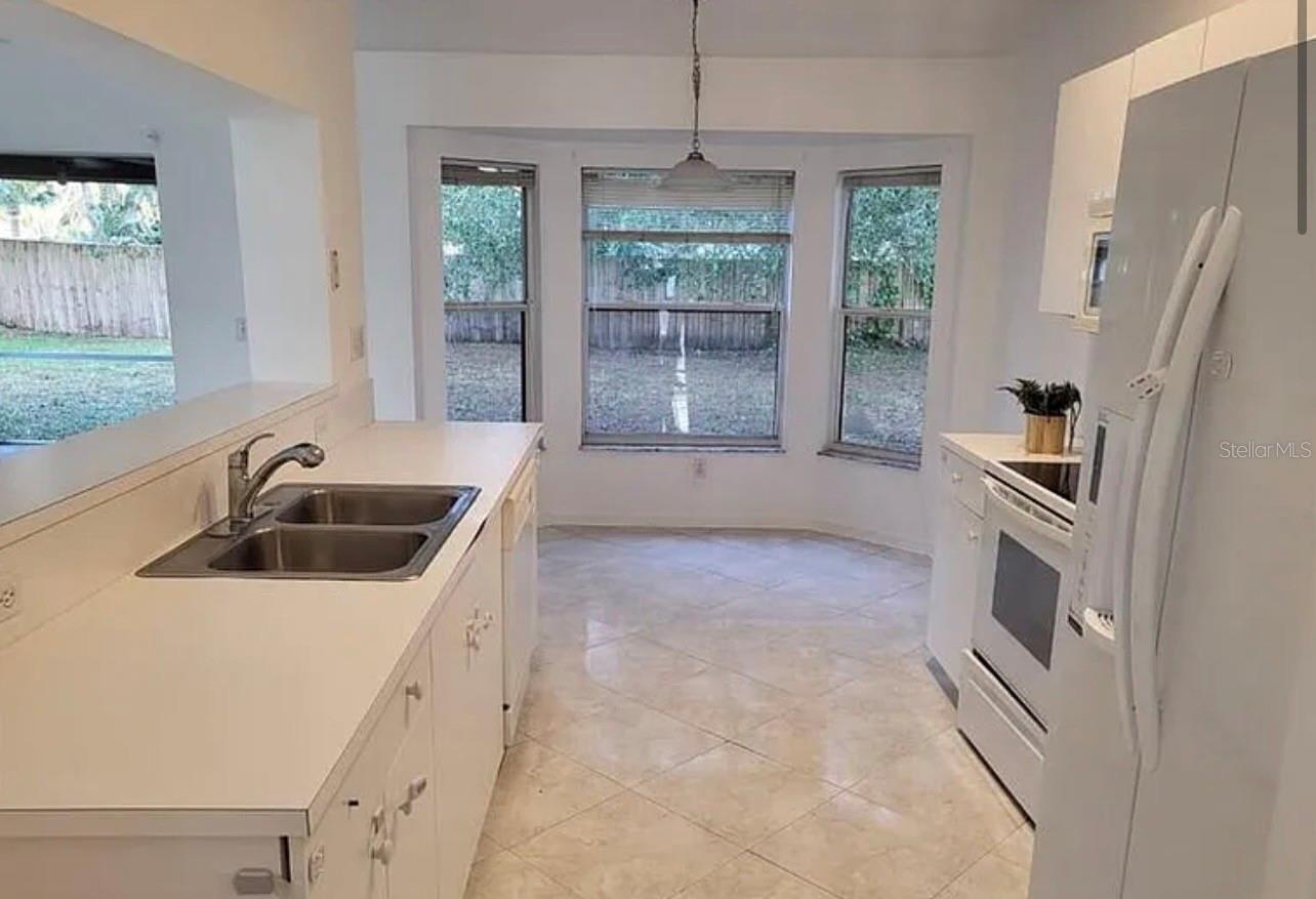 Image 4 of 6 For 709 Aster Road