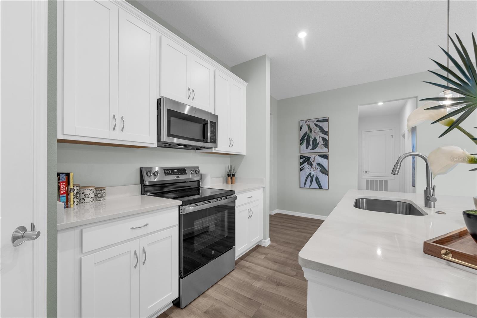 Image 10 of 43 For 1118 Clay Boulevard